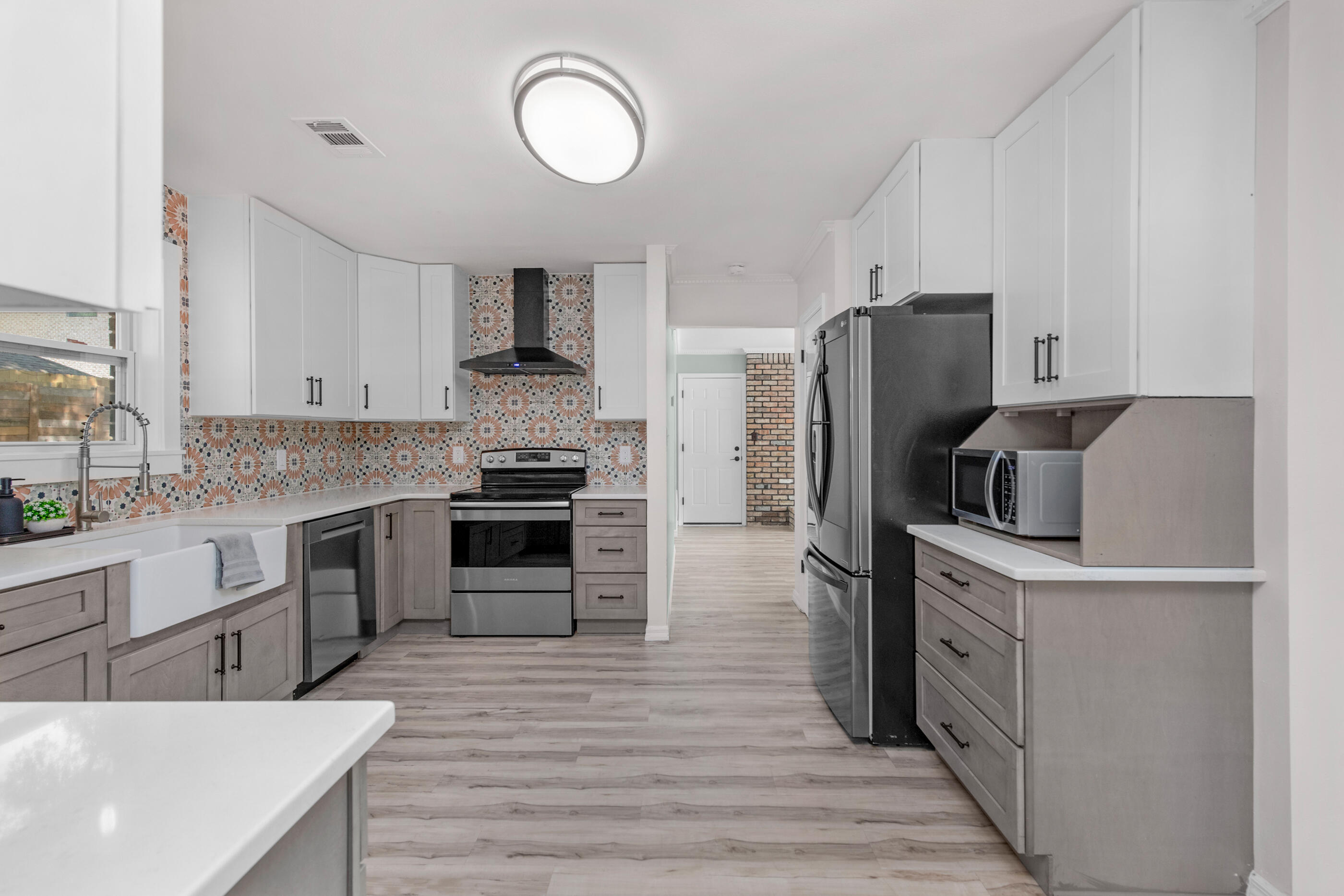 SHADY LANE - Residential