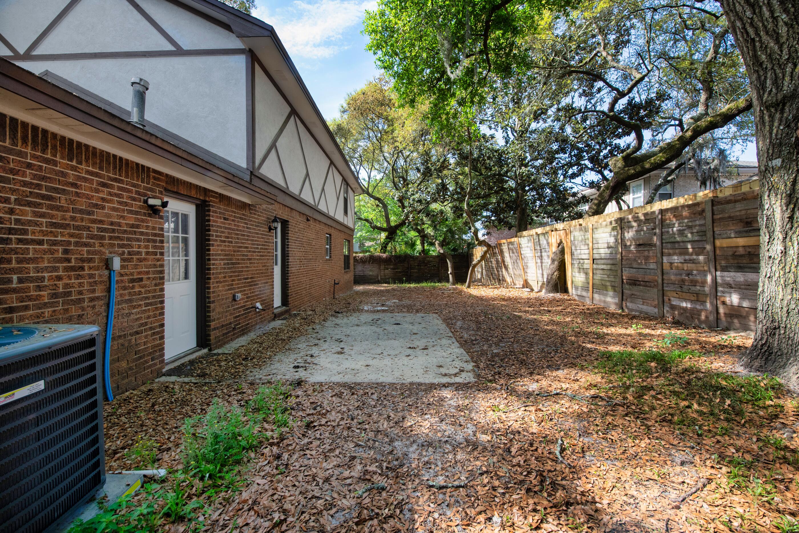 SHADY LANE - Residential
