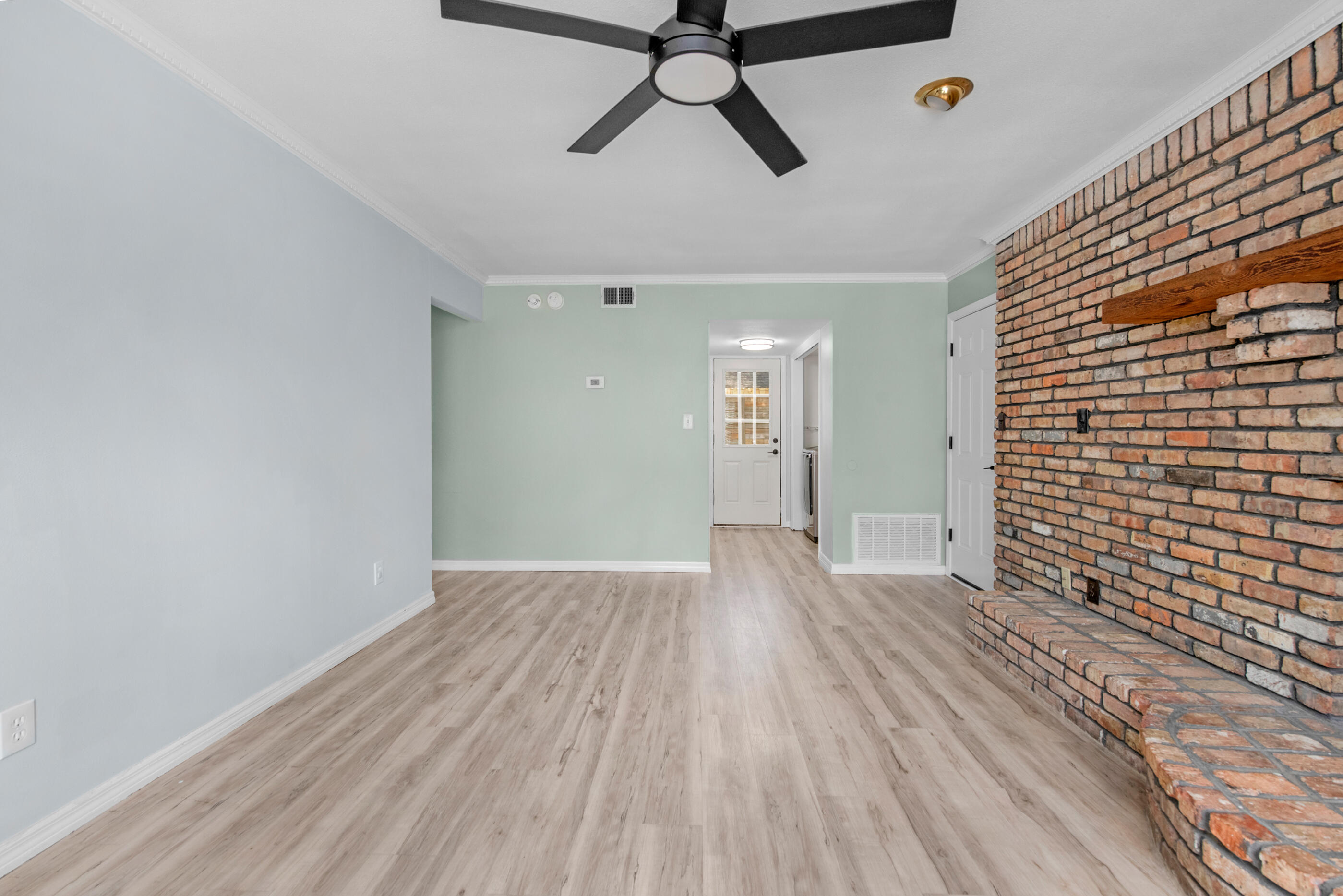 SHADY LANE - Residential