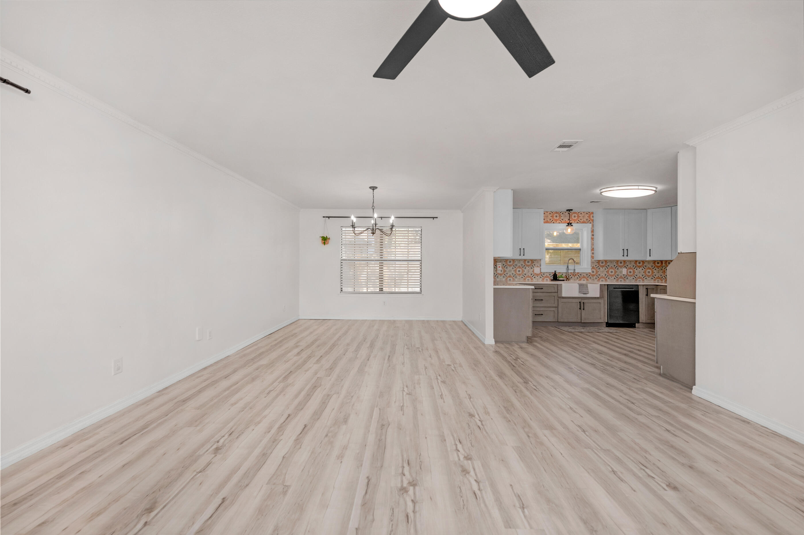 SHADY LANE - Residential