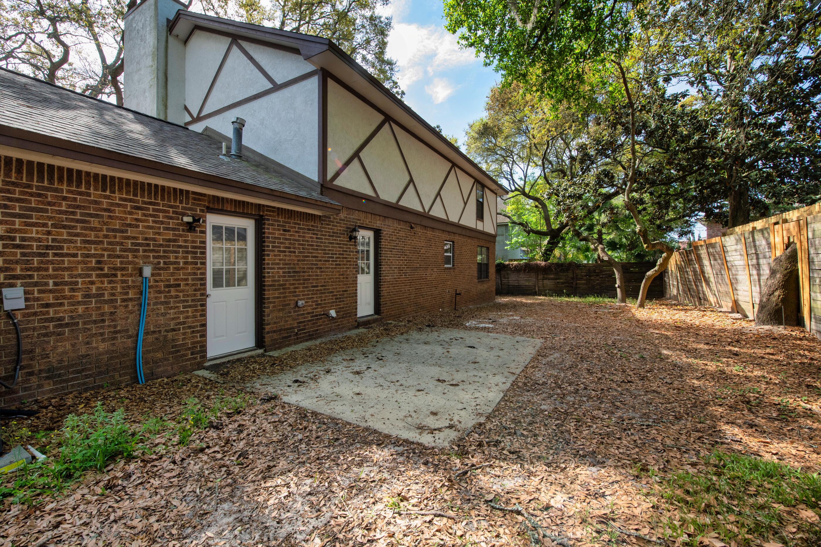 SHADY LANE - Residential