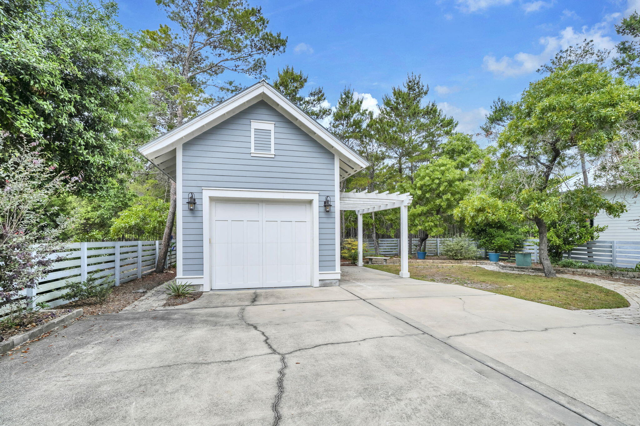 THE LANDING AT CAMP CREEK - Residential