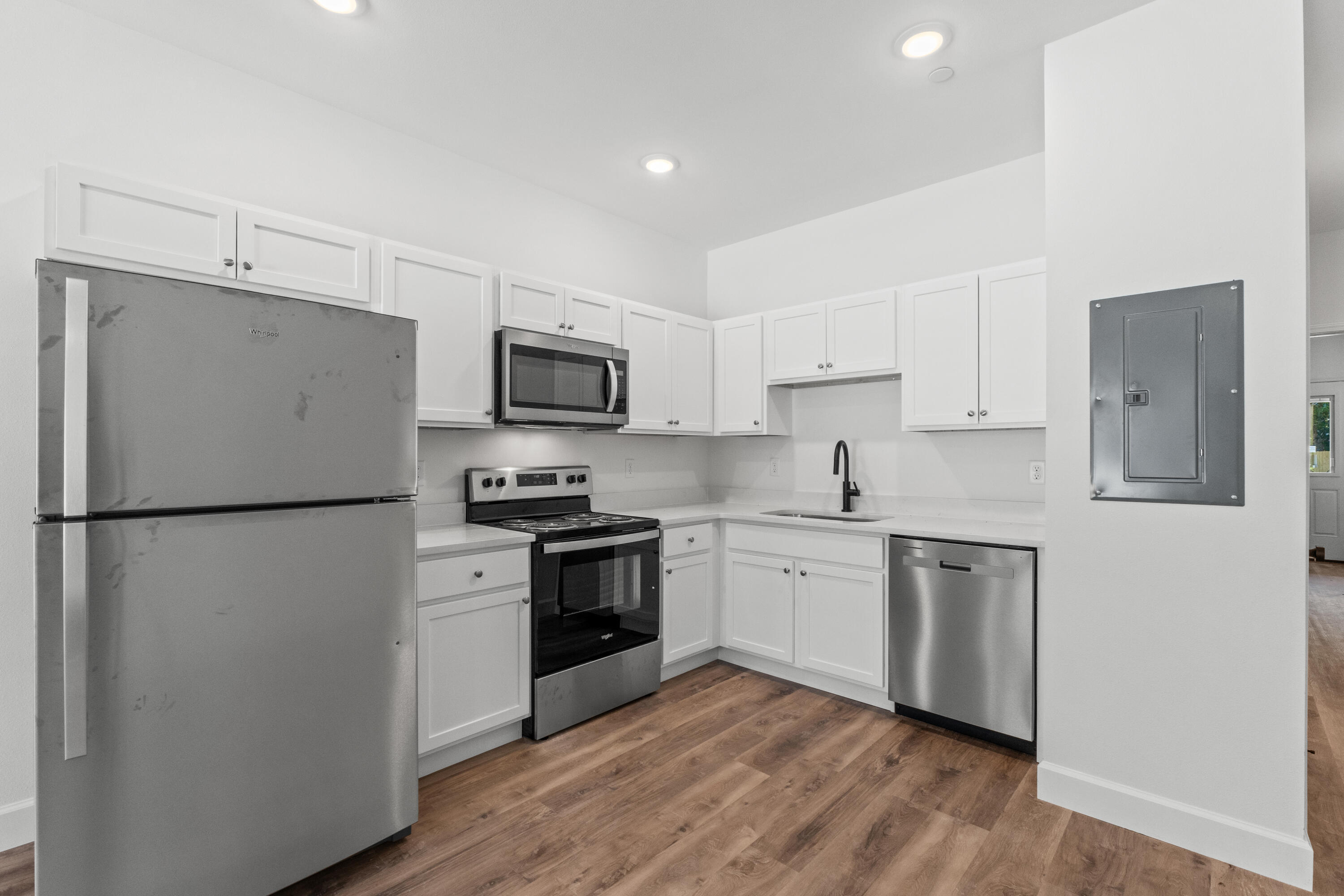 BARROW APARTMENTS - Residential Lease