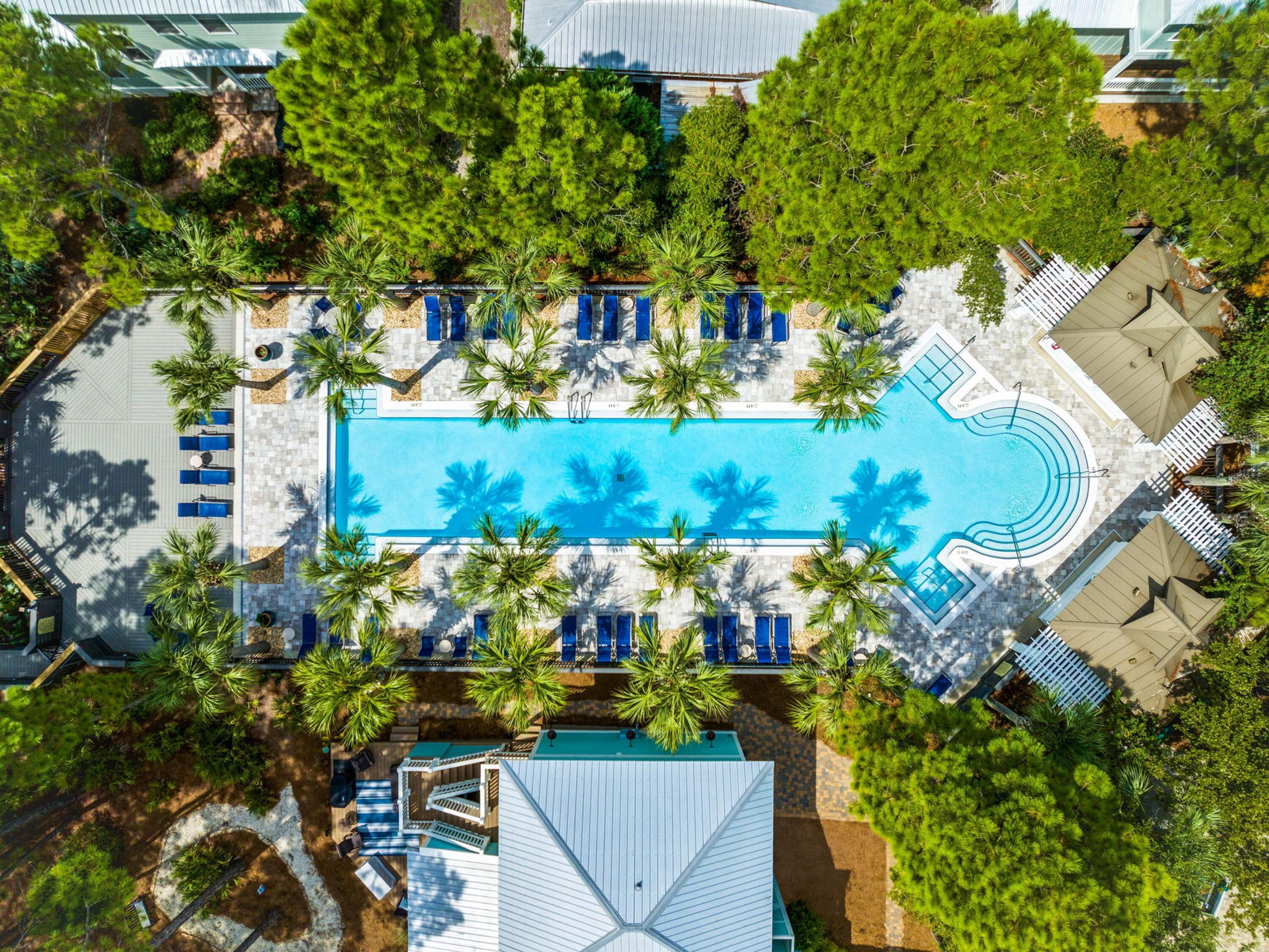 COTTAGES AT EASTERN LAKE - Residential