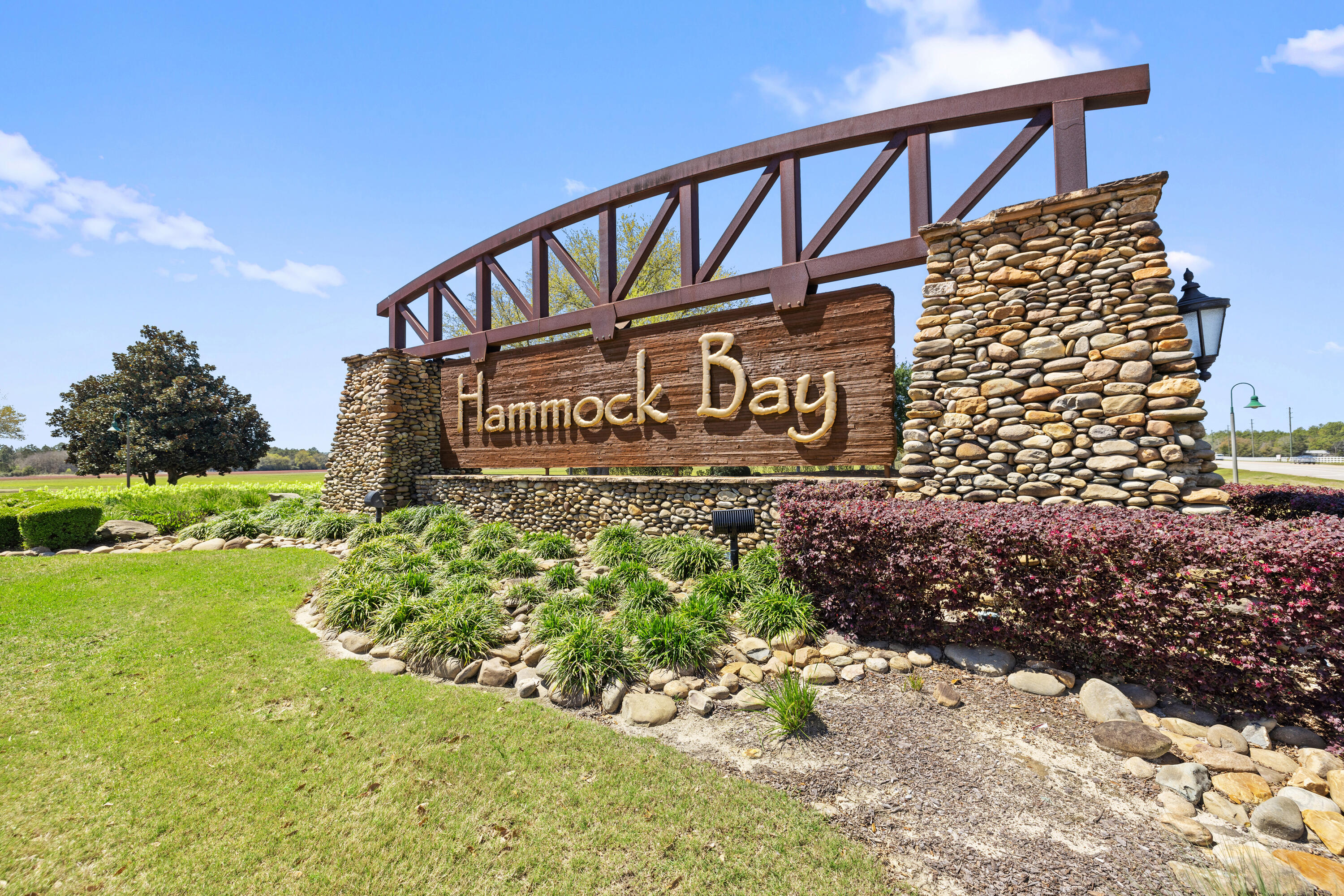 HAMMOCK BAY - BIRD SONG - Residential