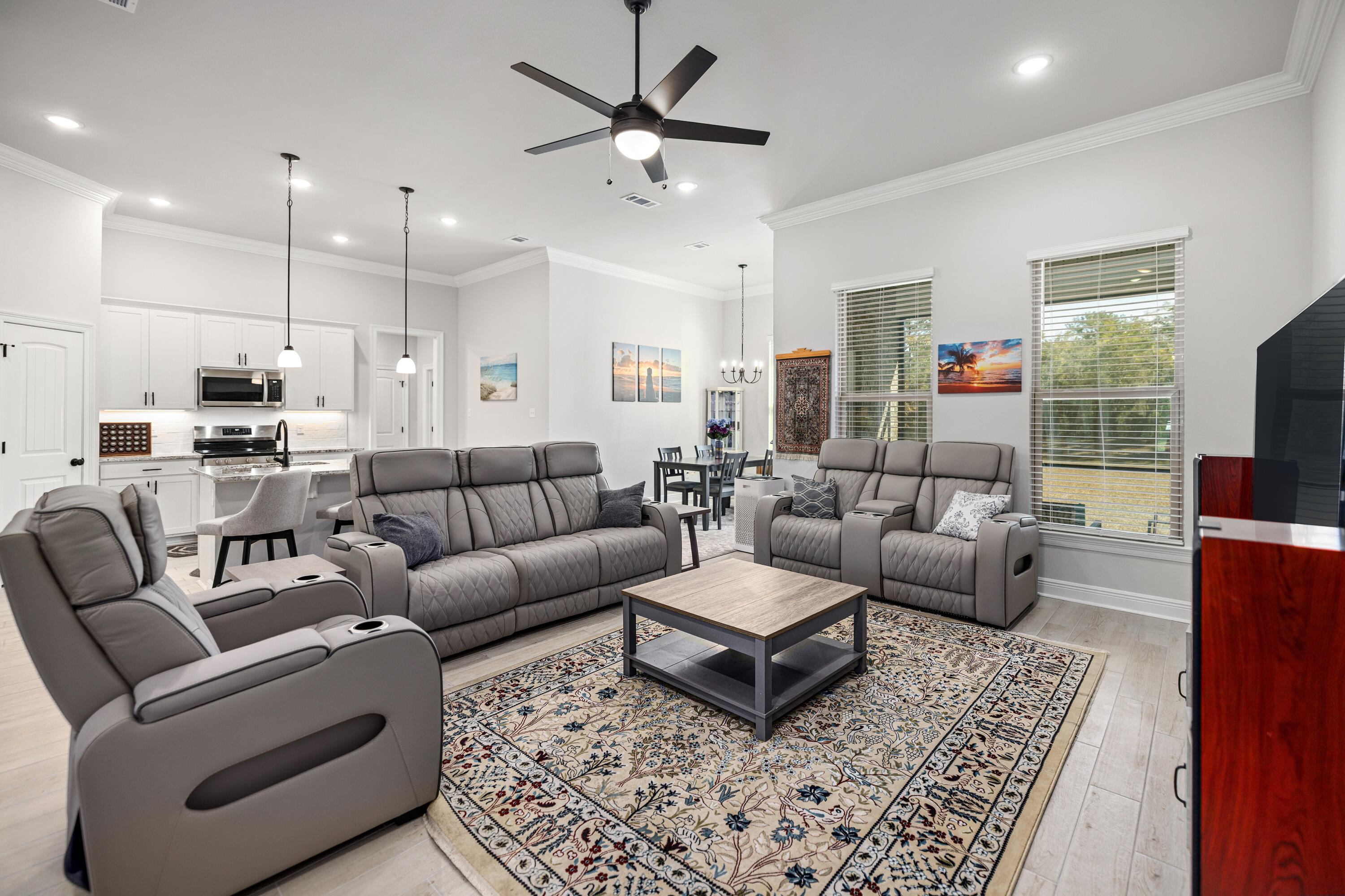 HAMMOCK BAY - BIRD SONG - Residential