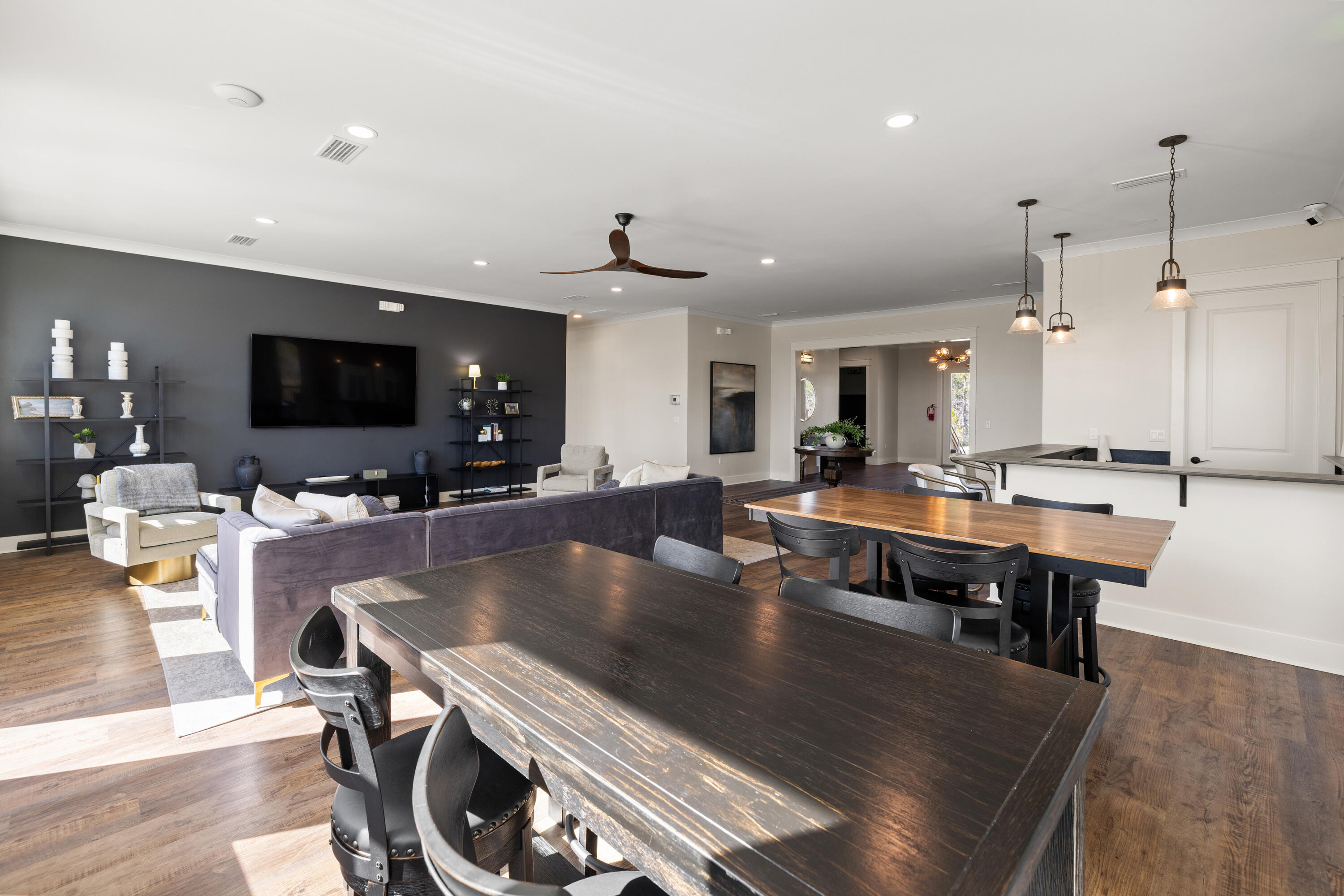 HAMMOCK BAY - BIRD SONG - Residential