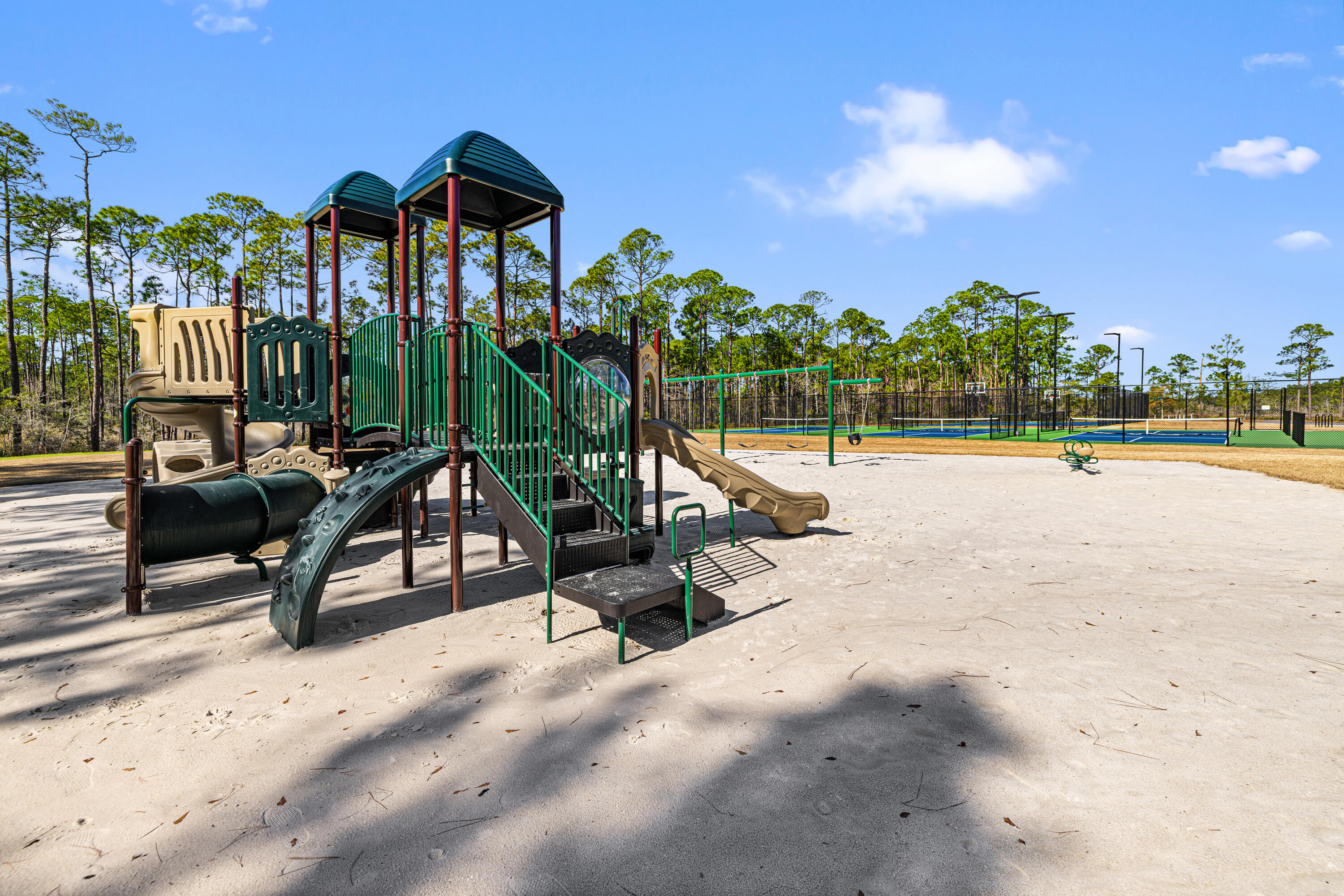 HAMMOCK BAY - BIRD SONG - Residential