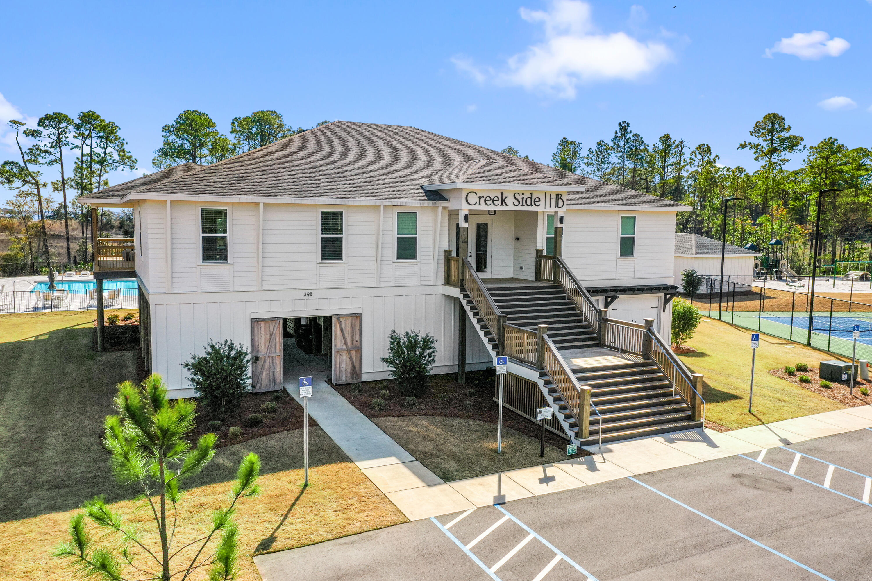 HAMMOCK BAY - BIRD SONG - Residential