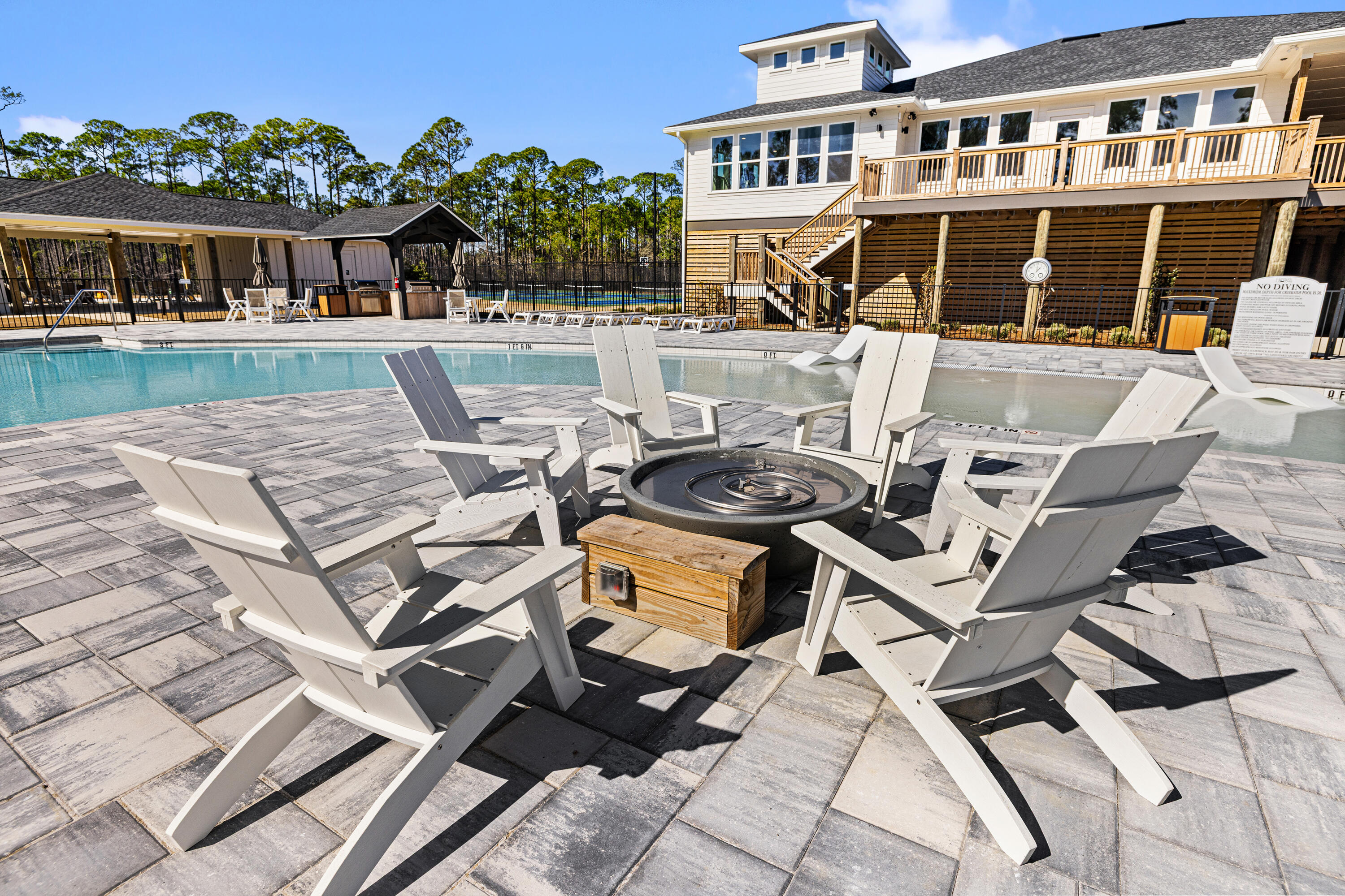 HAMMOCK BAY - BIRD SONG - Residential