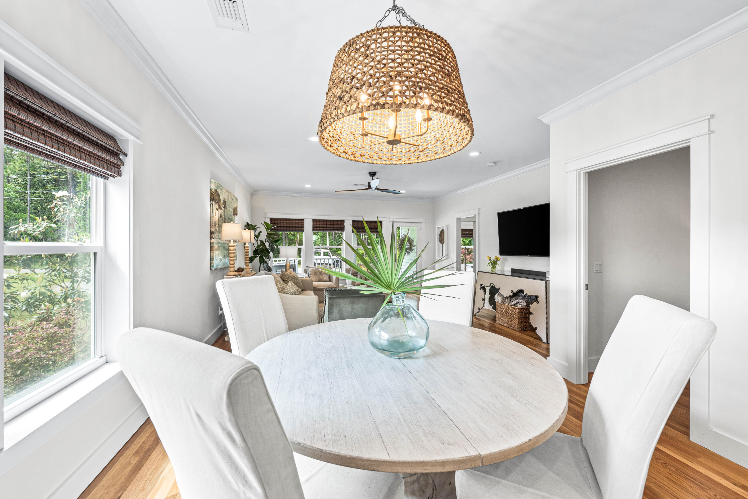 MAGNOLIA BEACH - Residential