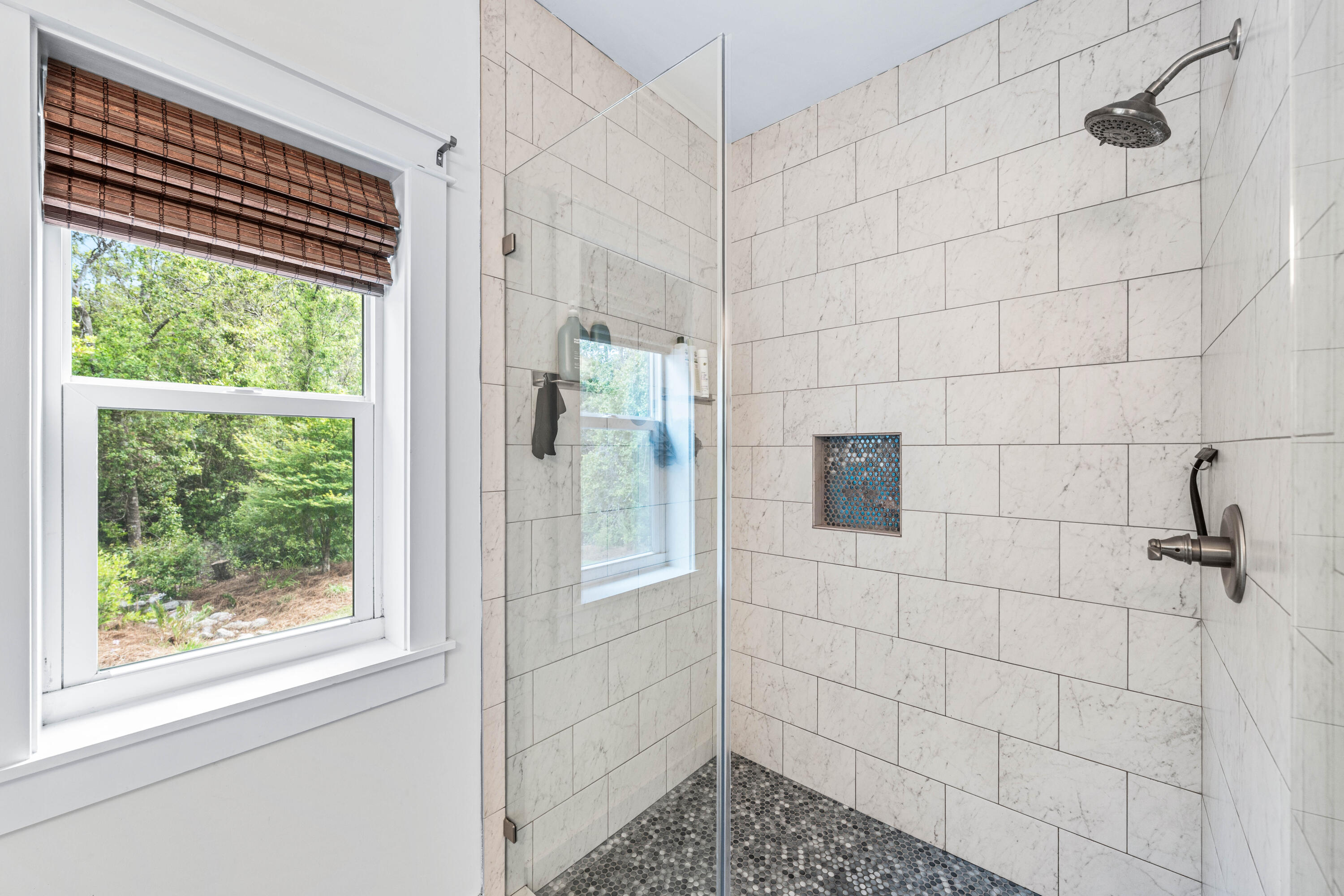 MAGNOLIA BEACH - Residential