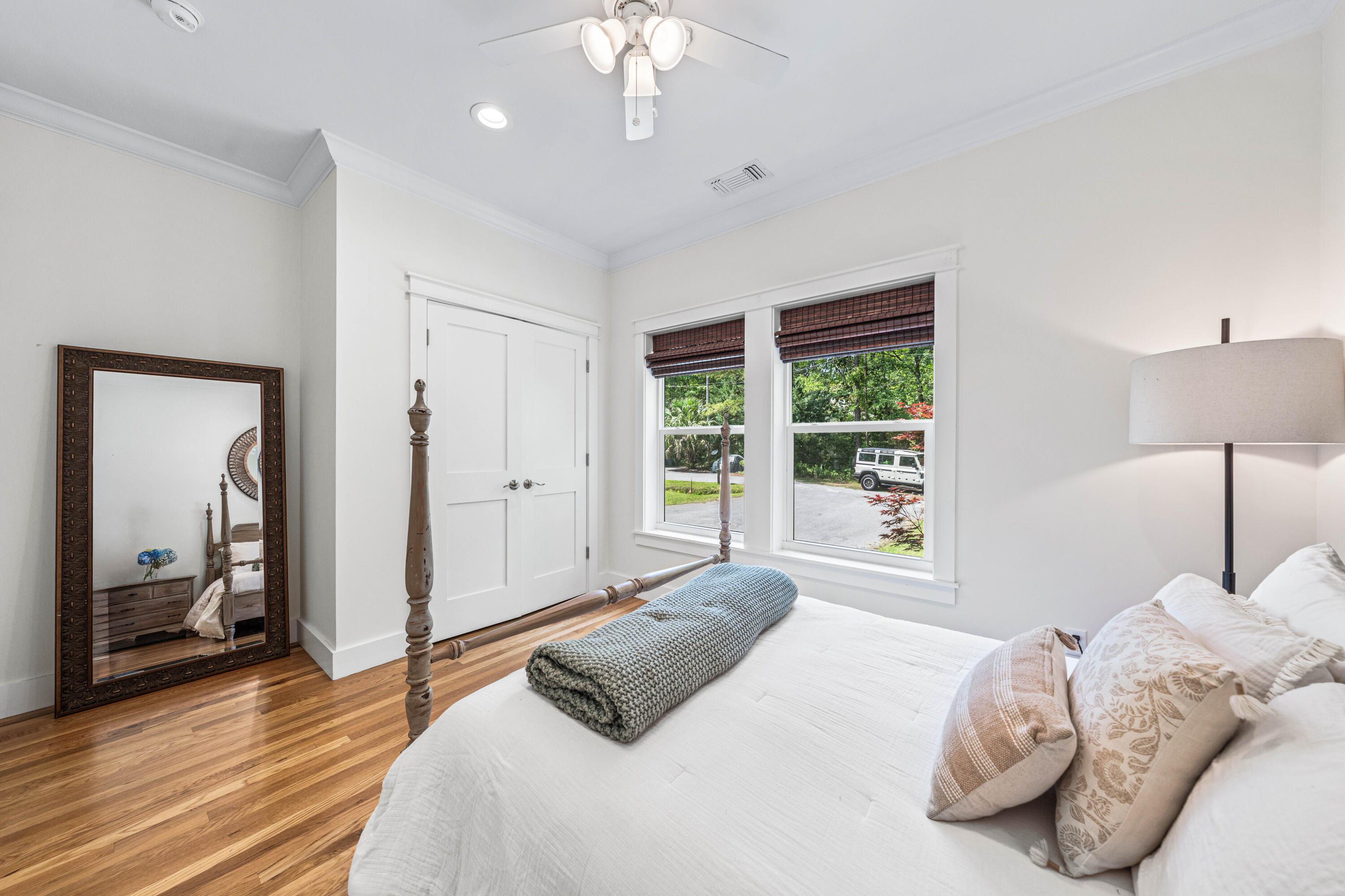 MAGNOLIA BEACH - Residential