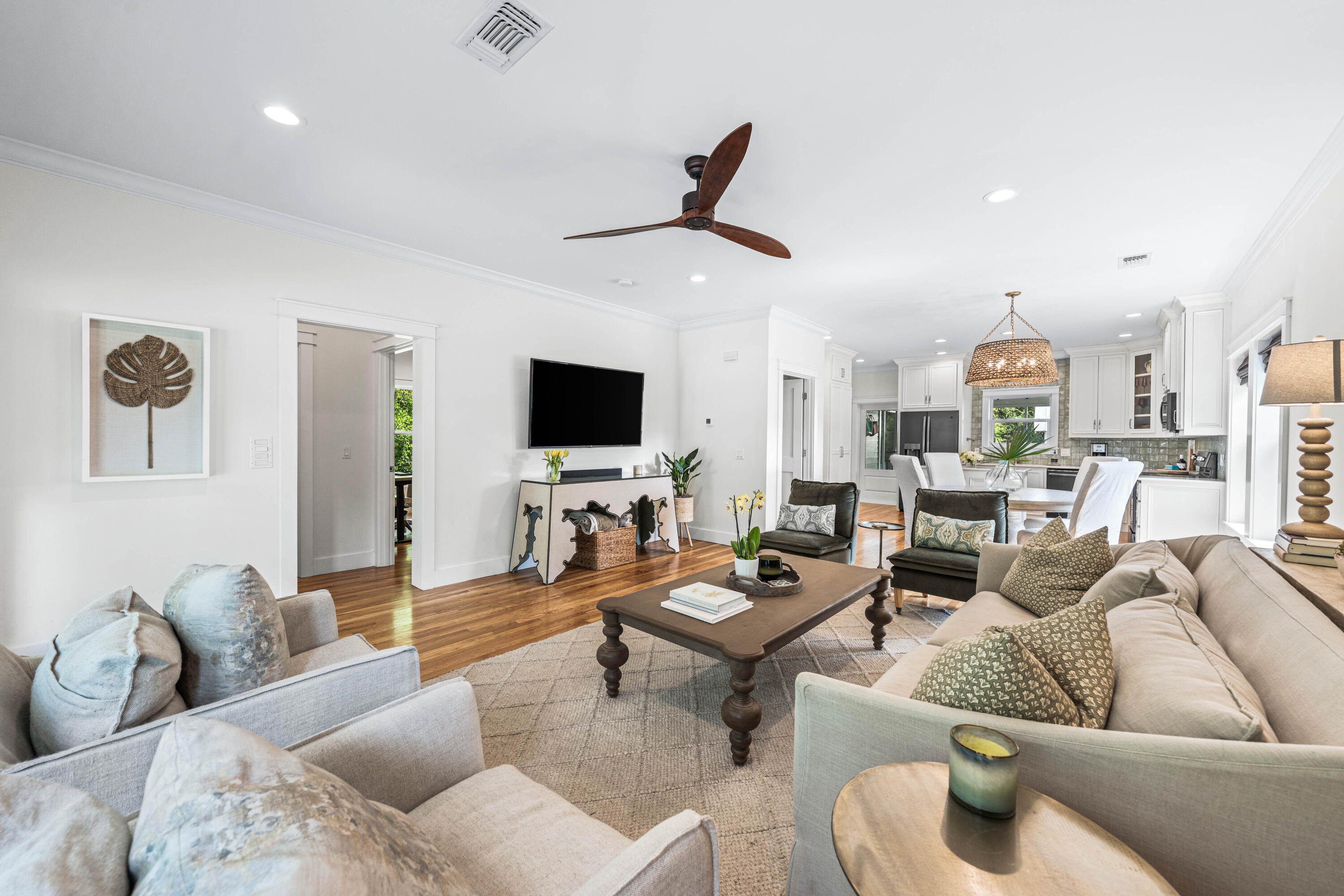 MAGNOLIA BEACH - Residential