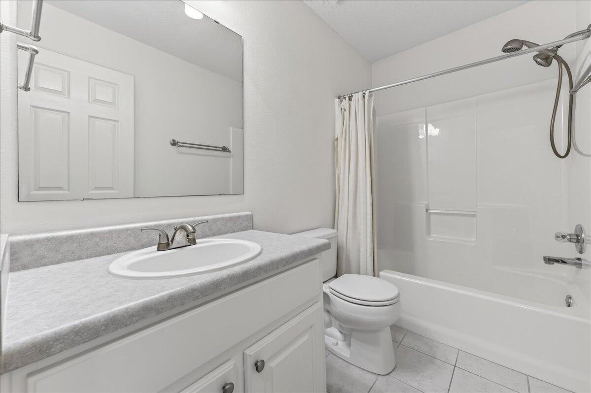 LILLIAN WOODS - Residential