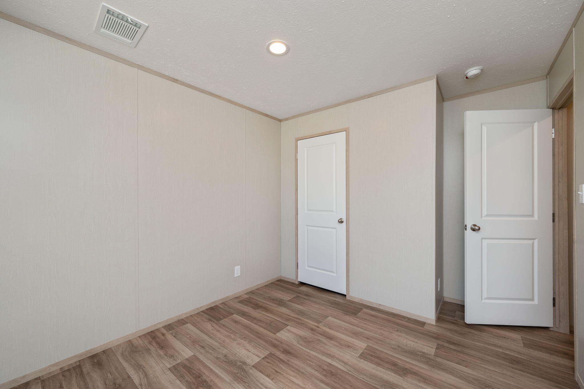 OAKWOOD HILLS UNIT 1 - Residential