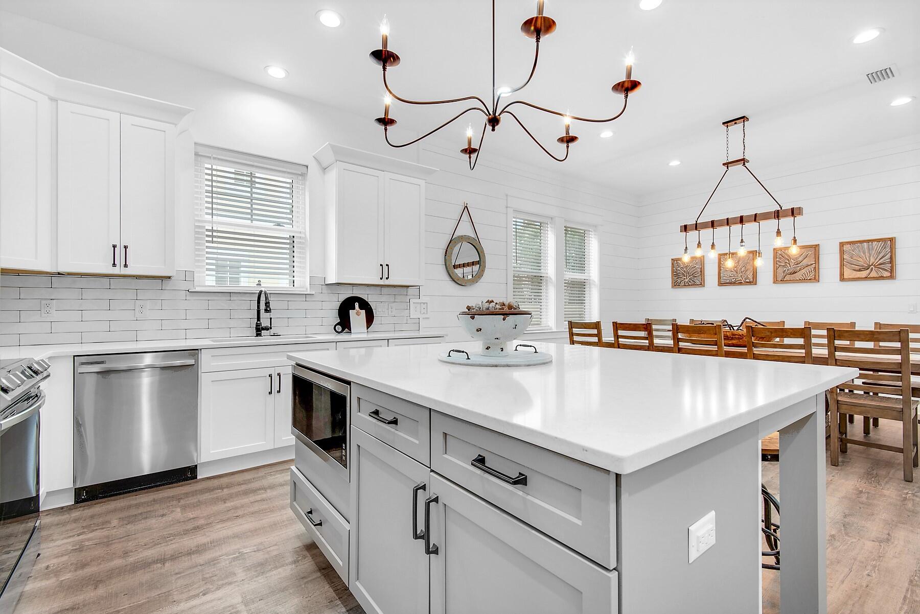 CRYSTAL BEACH - Residential