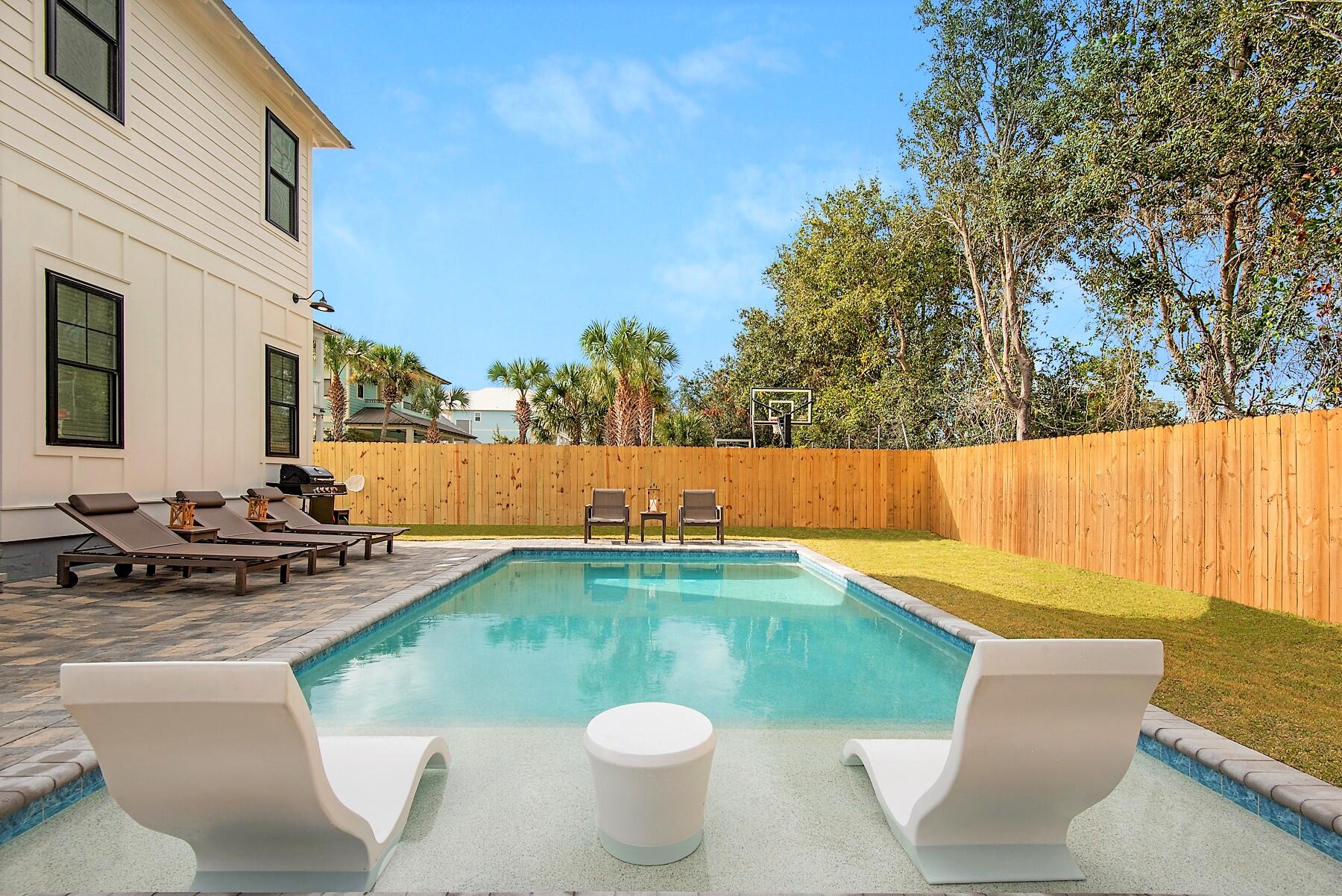 CRYSTAL BEACH - Residential