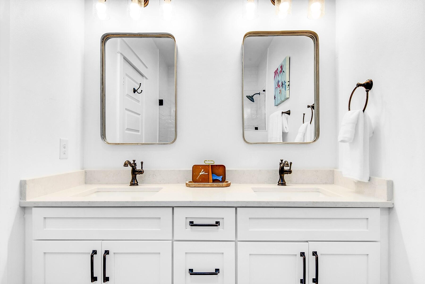 CRYSTAL BEACH - Residential