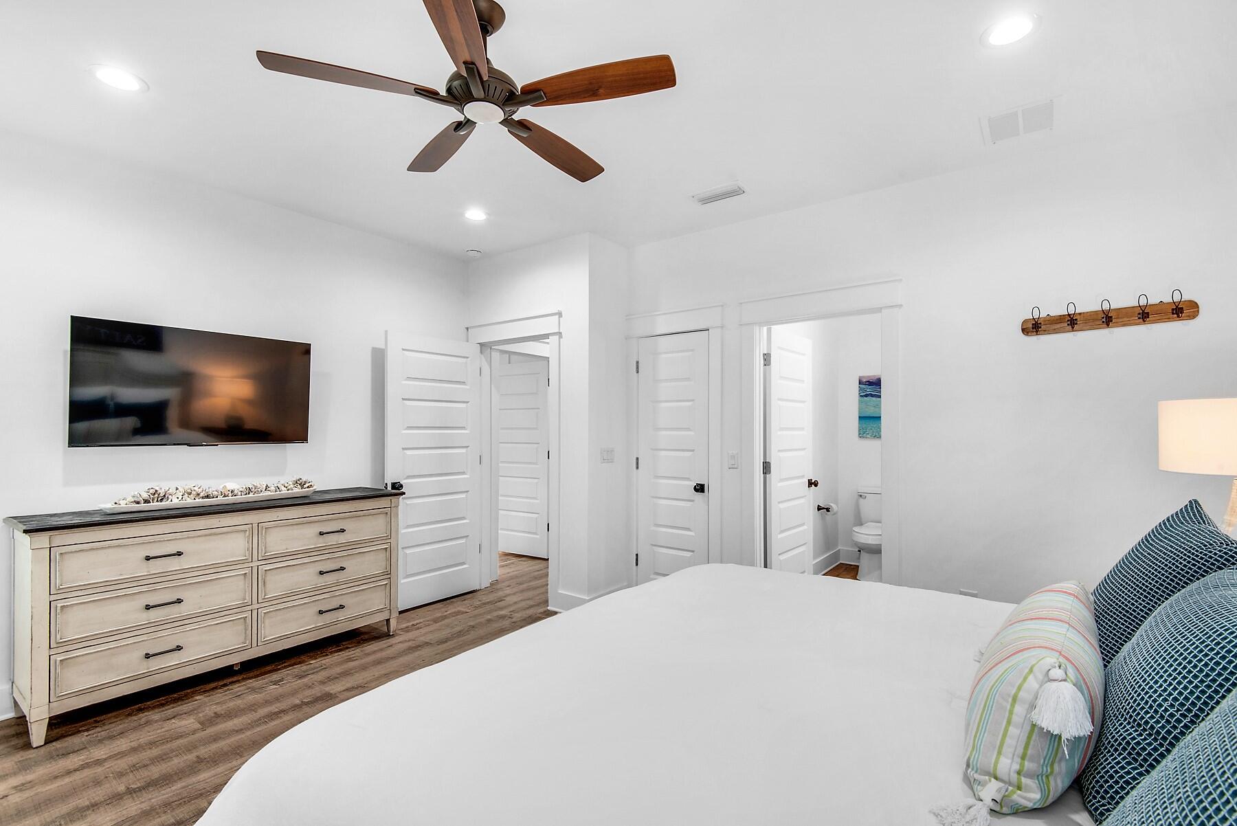 CRYSTAL BEACH - Residential