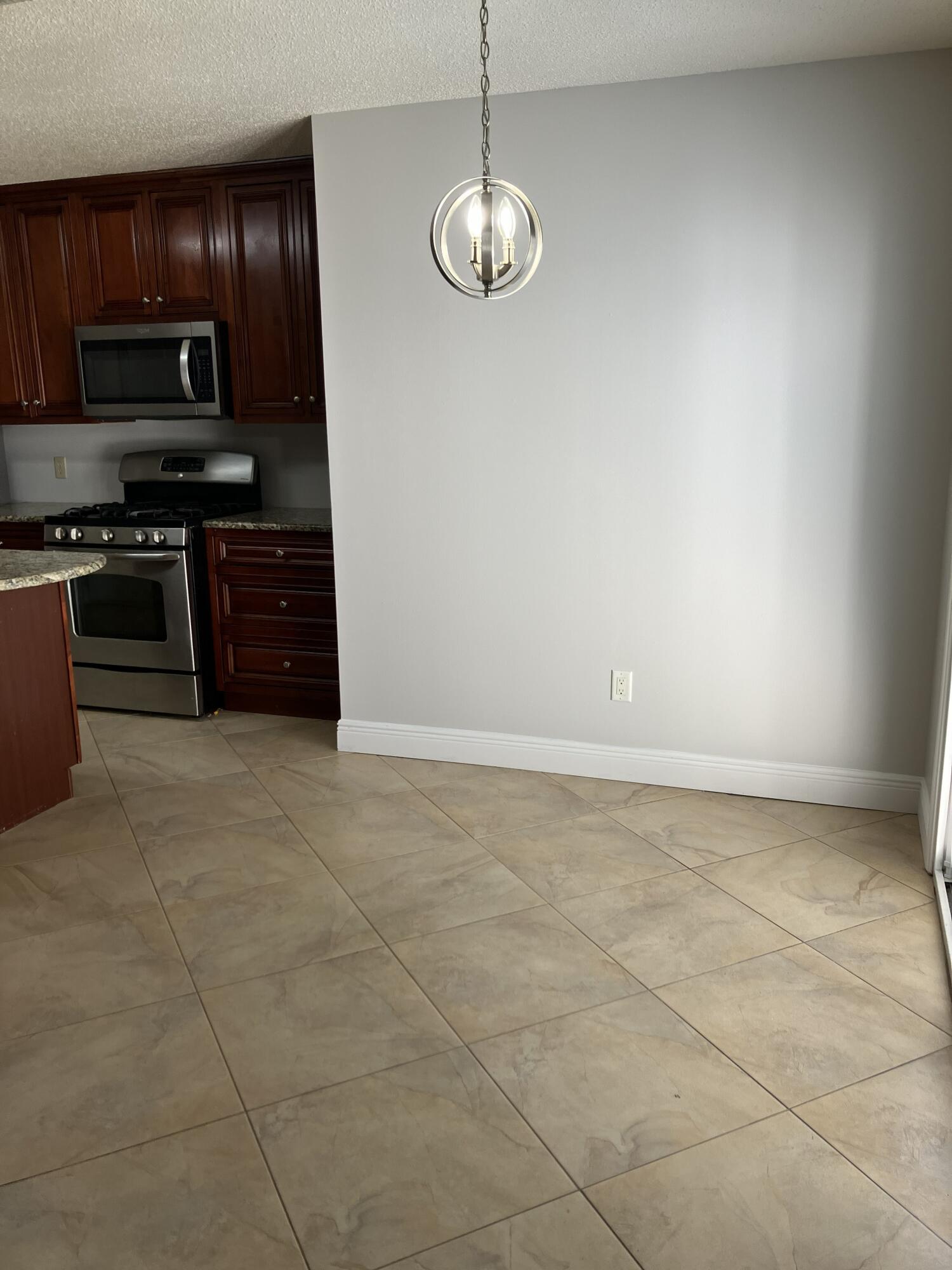 Bluewater Bay/Parkwood Lane Area - Residential Lease