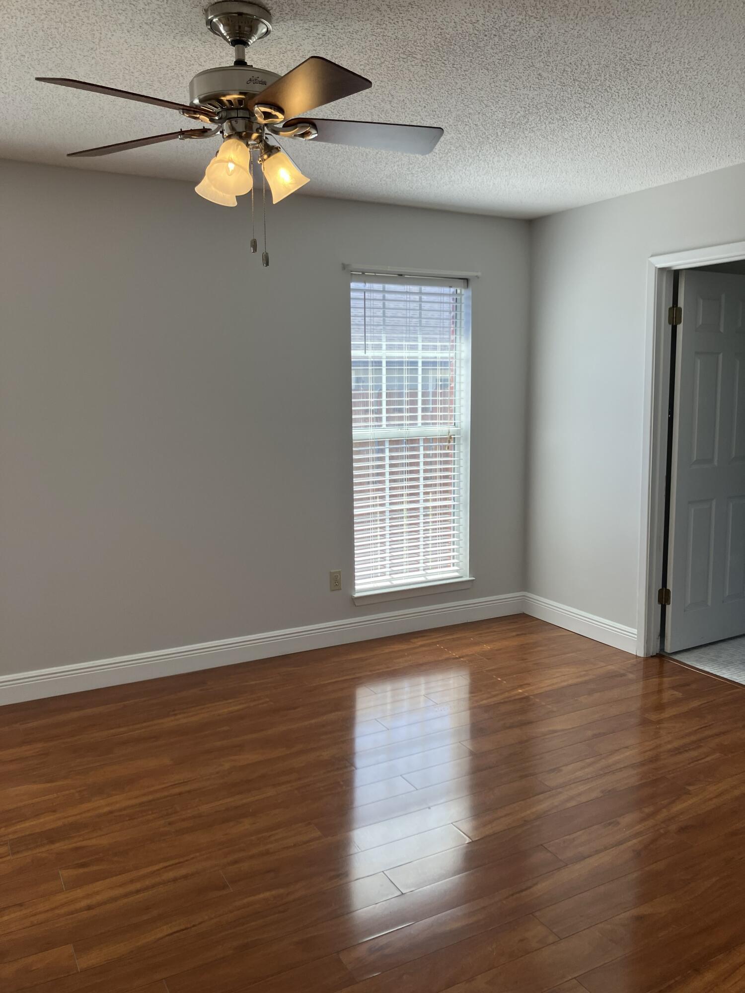 Bluewater Bay/Parkwood Lane Area - Residential Lease