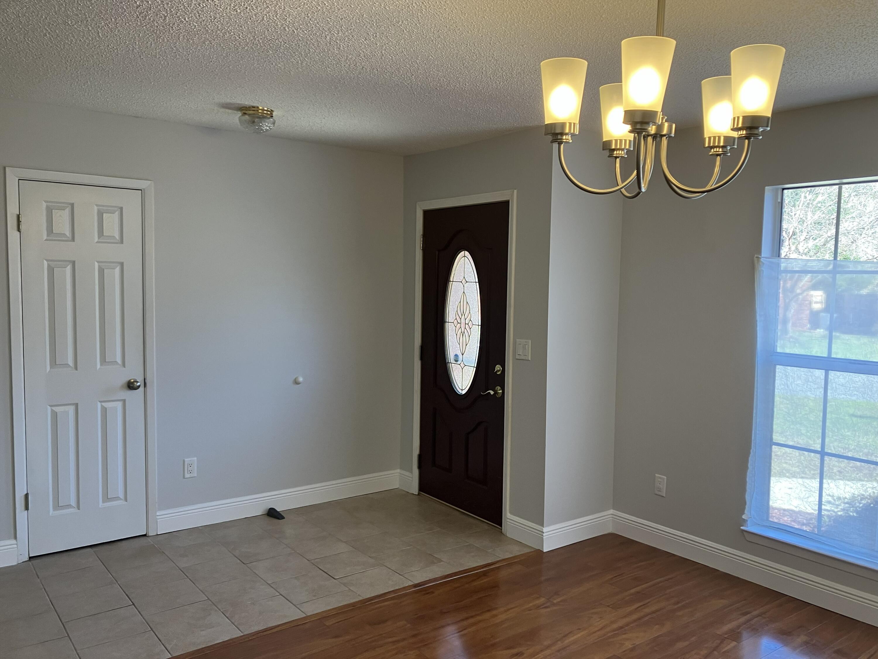 Bluewater Bay/Parkwood Lane Area - Residential Lease