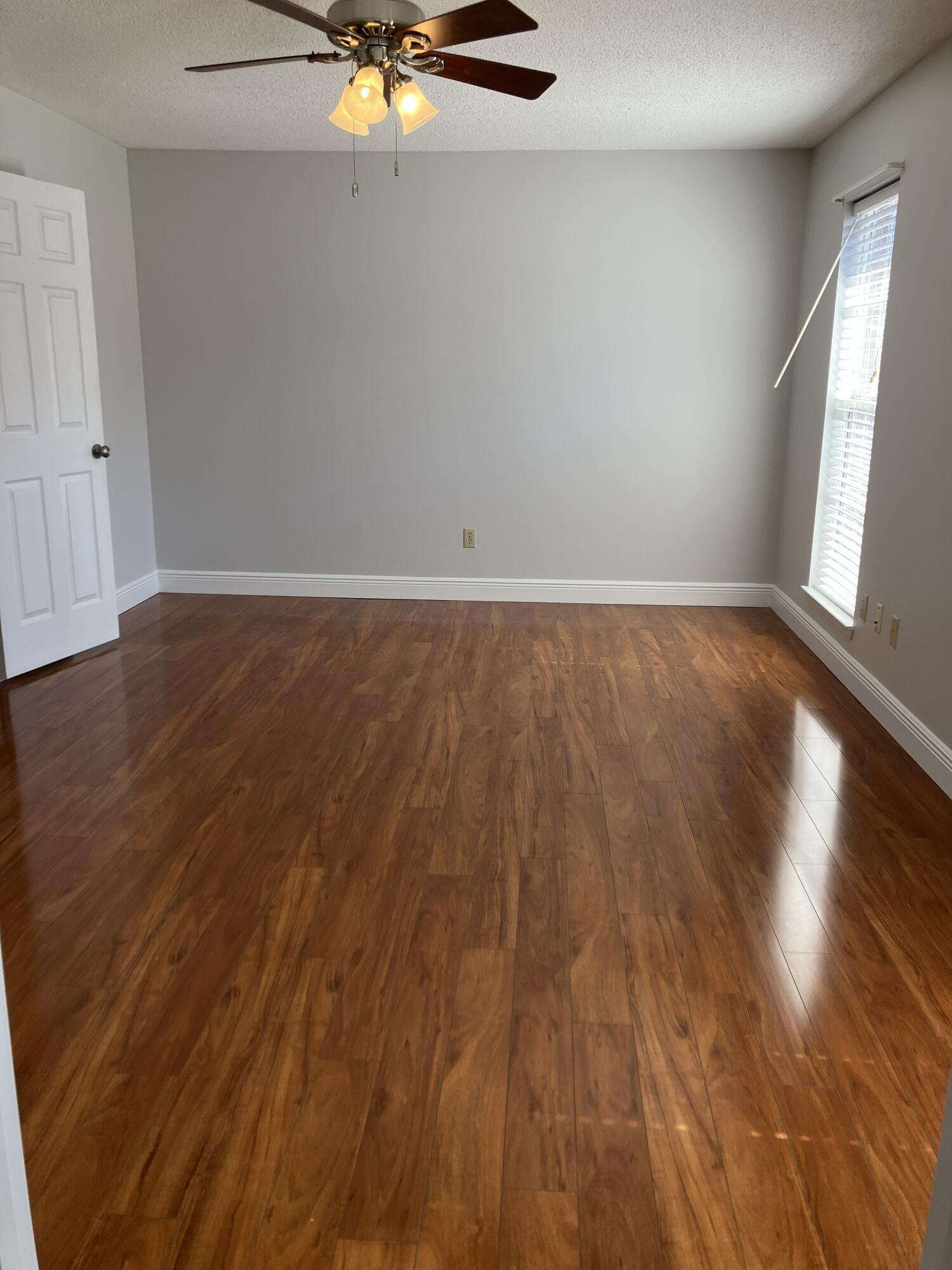 Bluewater Bay/Parkwood Lane Area - Residential Lease