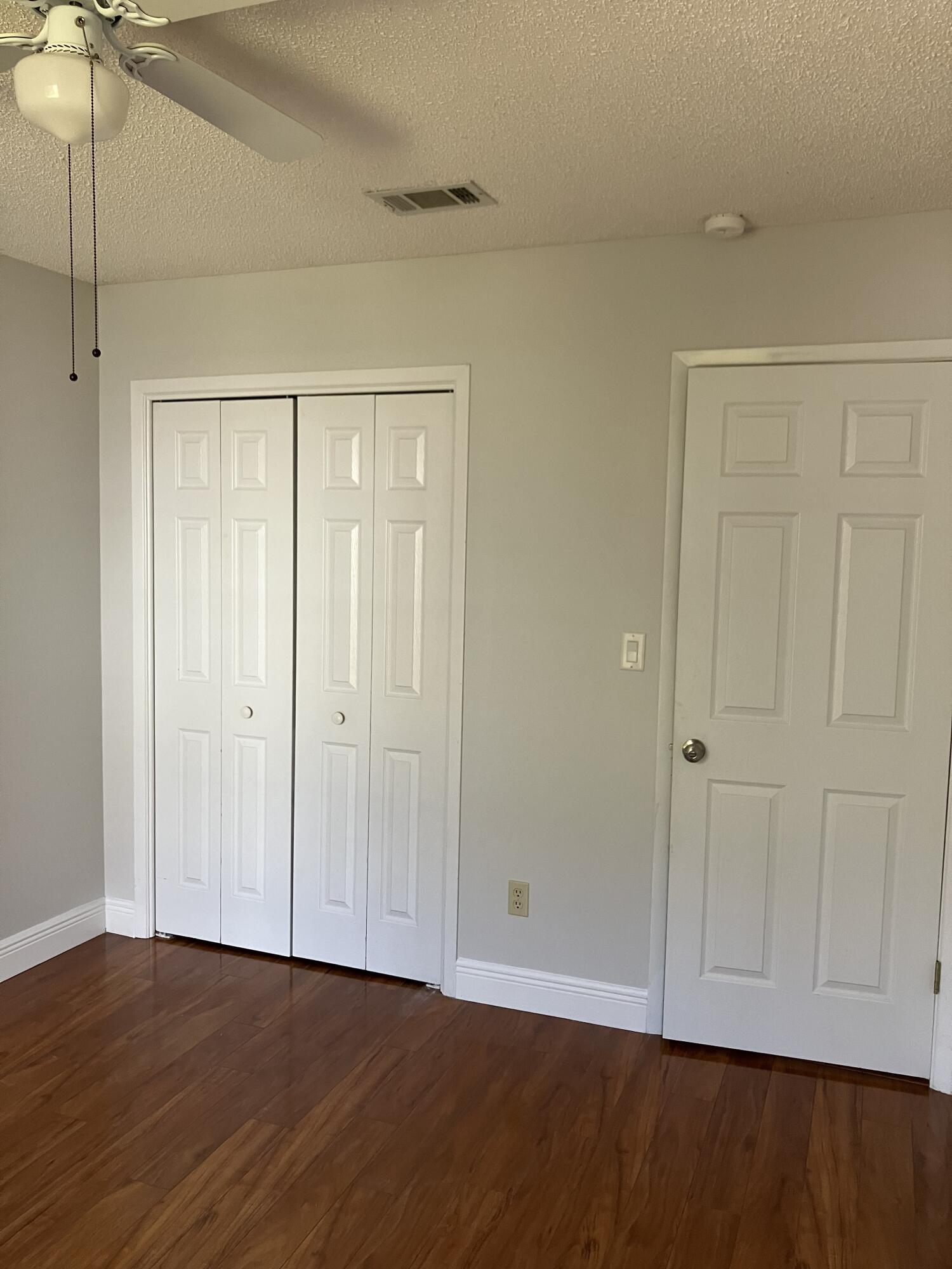 Bluewater Bay/Parkwood Lane Area - Residential Lease