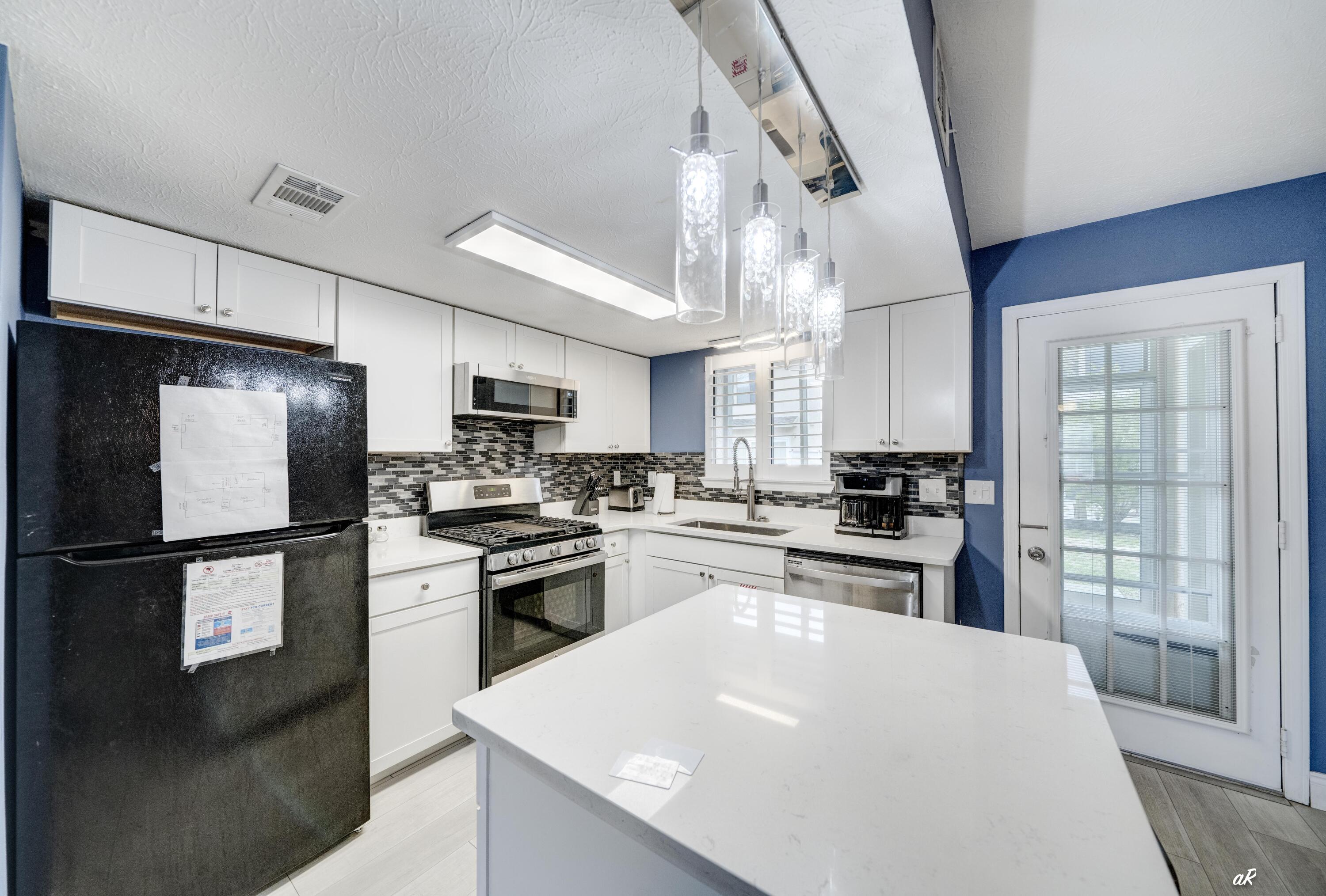 GULF HIGHLAND BEACH RESORT UNREC - Residential