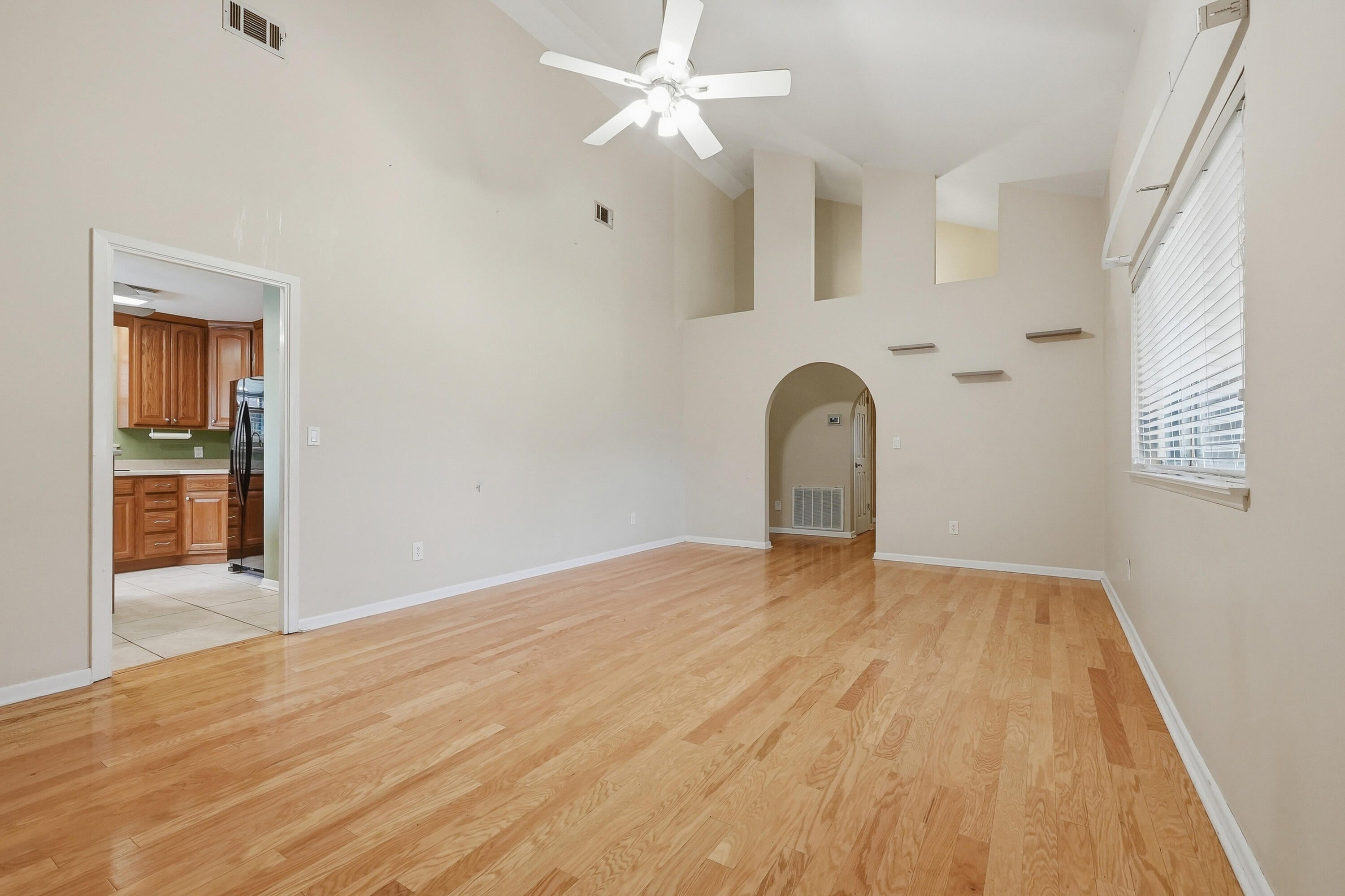 381 NW Marie Circle