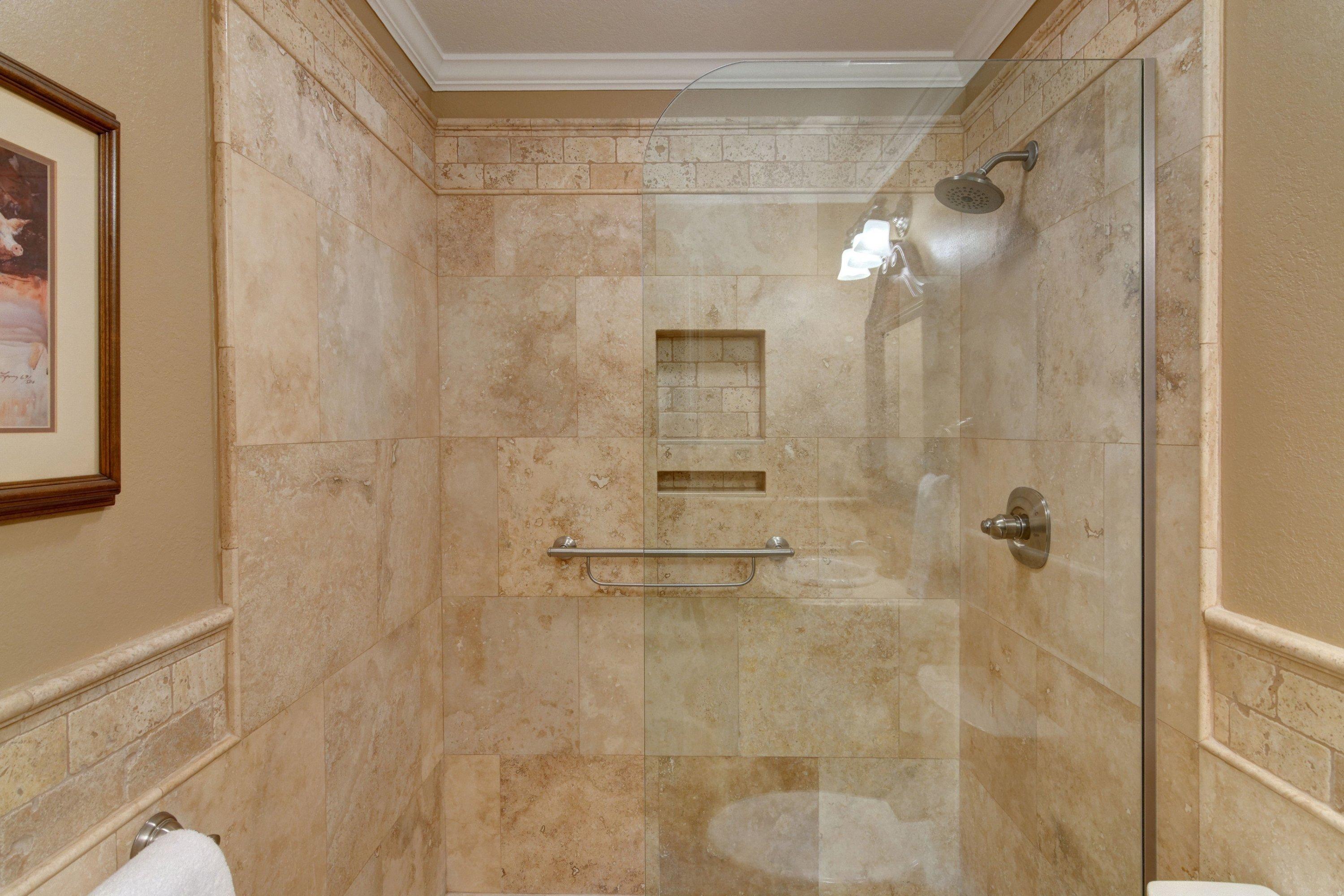 COUNTRY CLUB ESTATES, KENWOOD - Residential