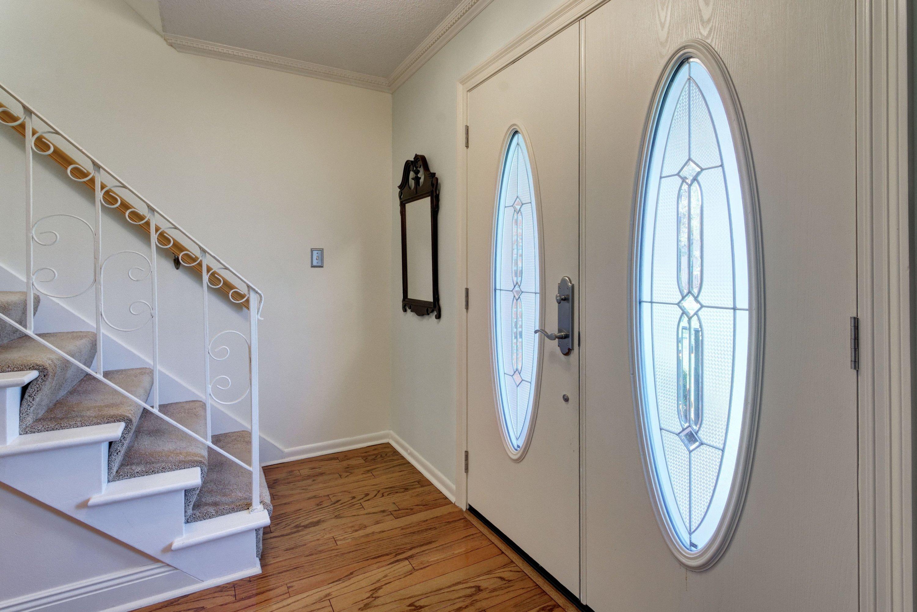 COUNTRY CLUB ESTATES, KENWOOD - Residential