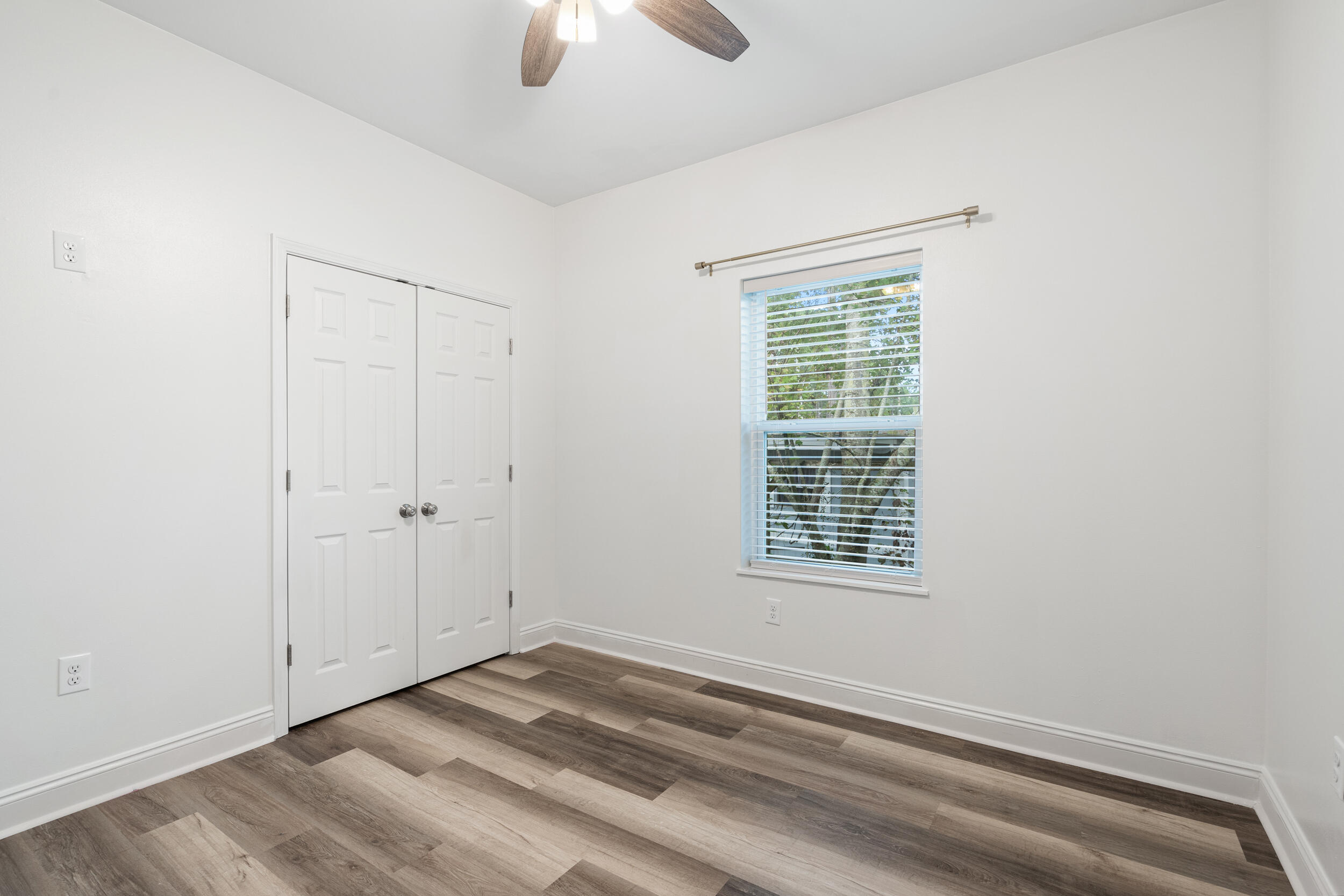 TOWN OF SANTA ROSA - Residential