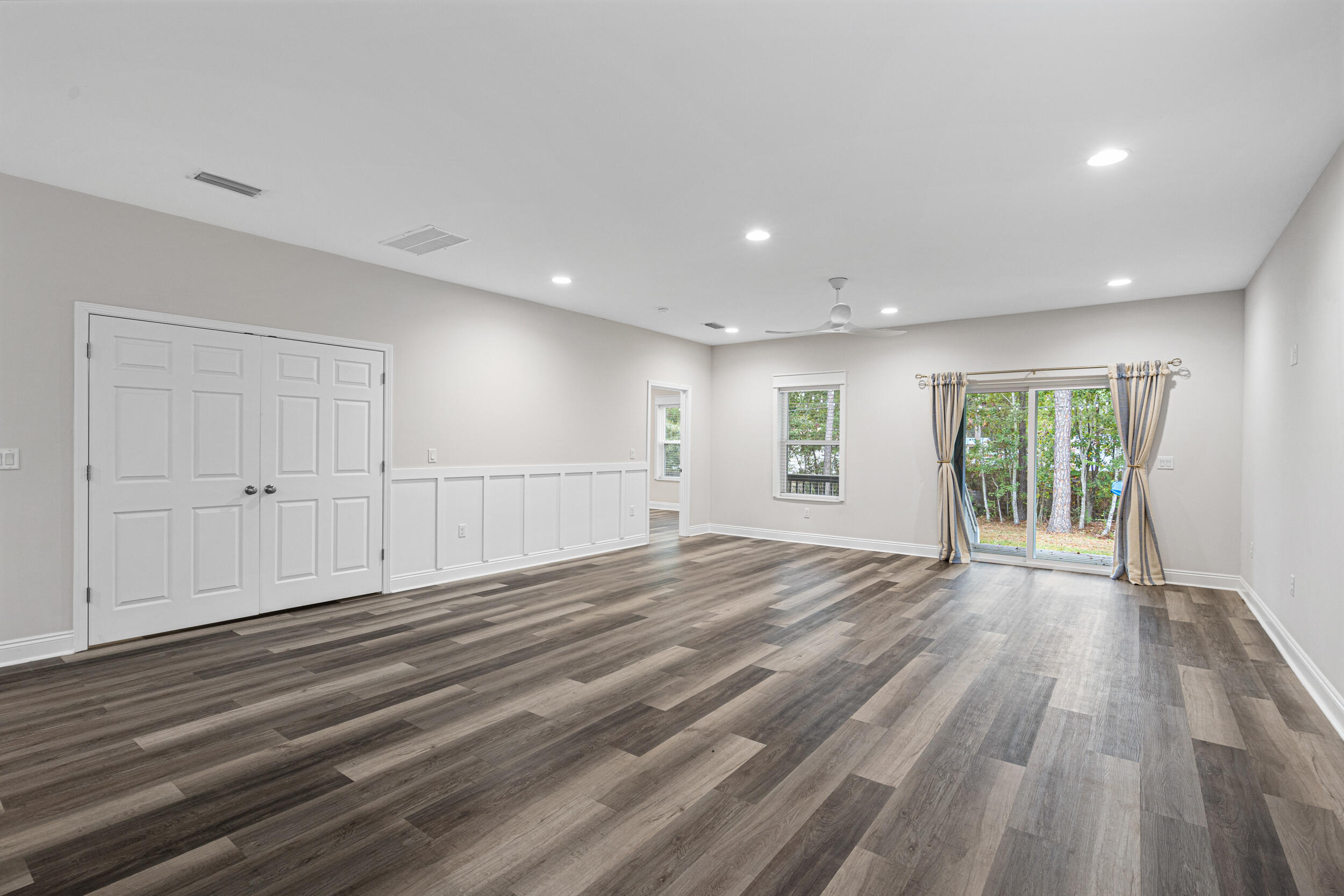 TOWN OF SANTA ROSA - Residential