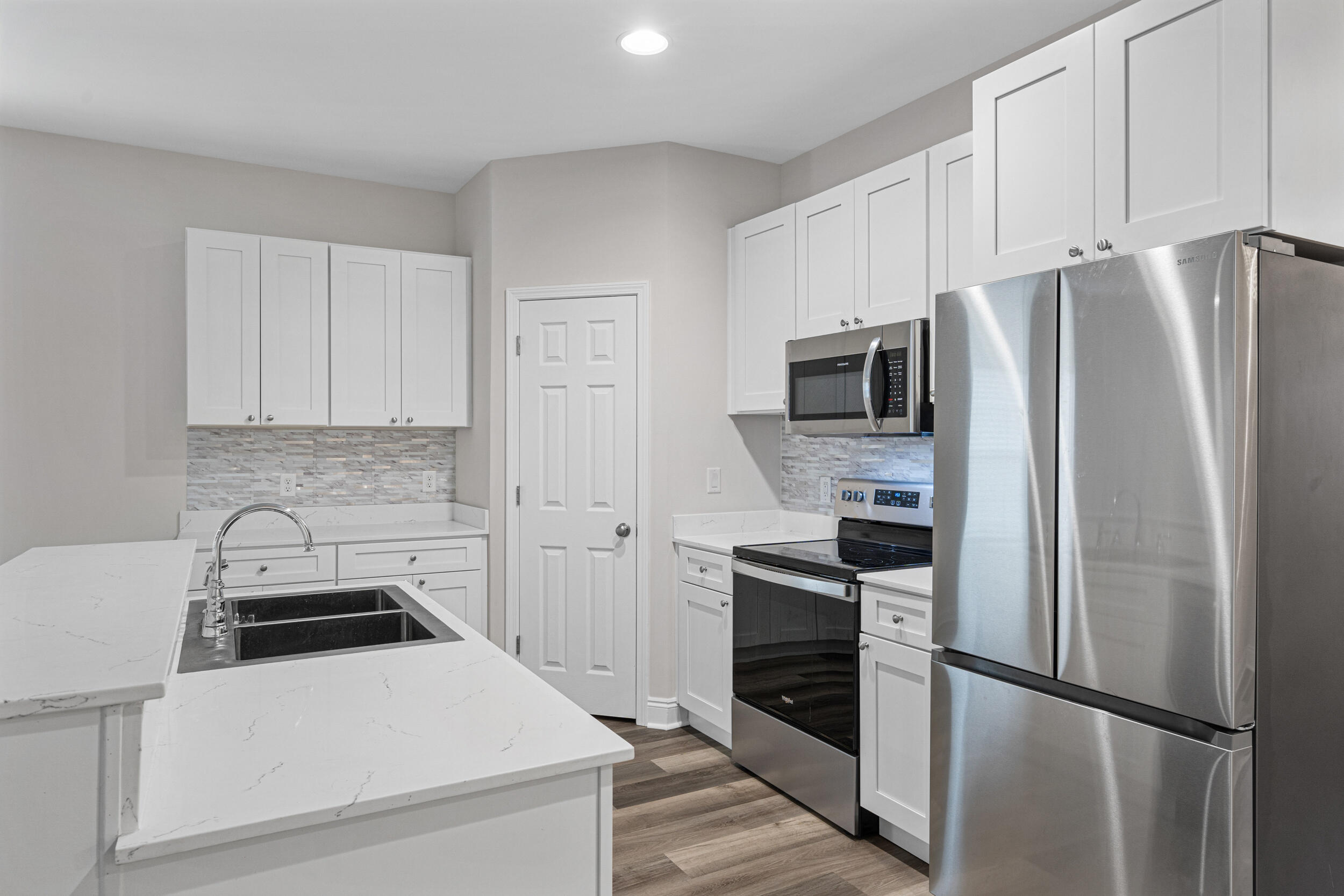 TOWN OF SANTA ROSA - Residential