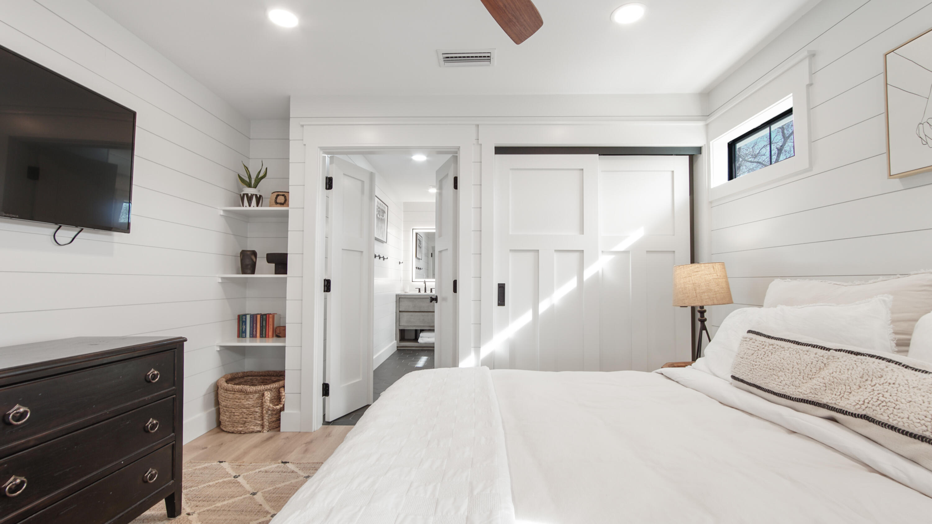 LAGUNA BEACH - Residential