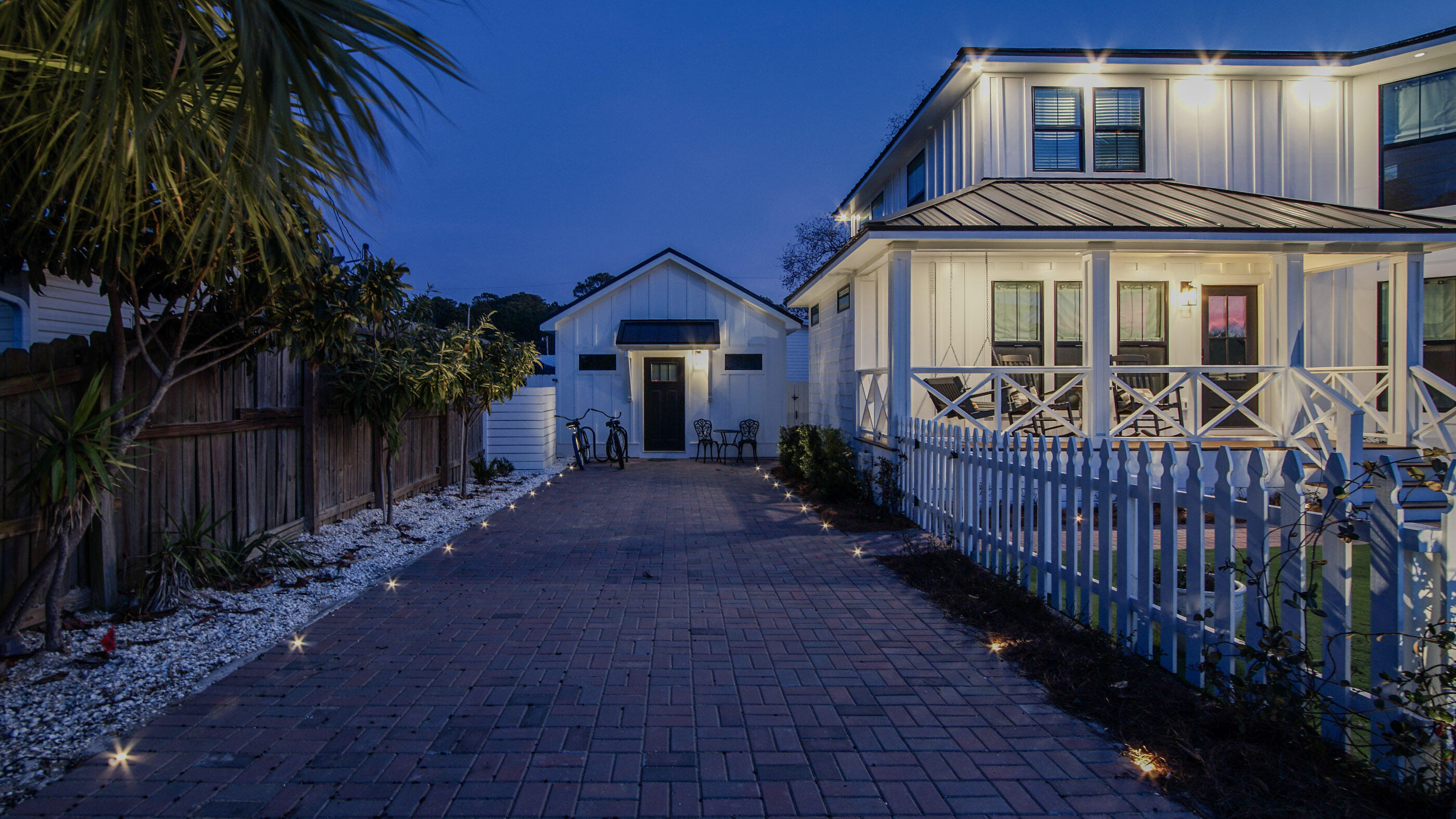 LAGUNA BEACH - Residential