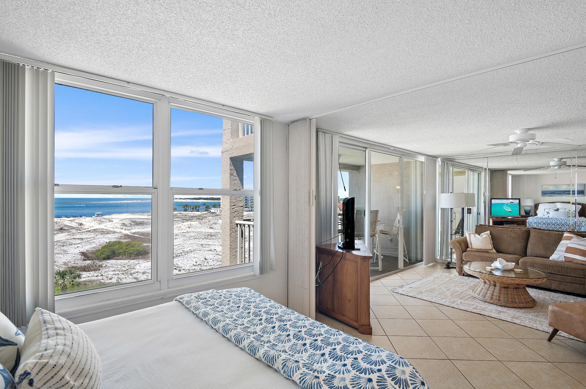 MAGNOLIA HOUSE - Residential