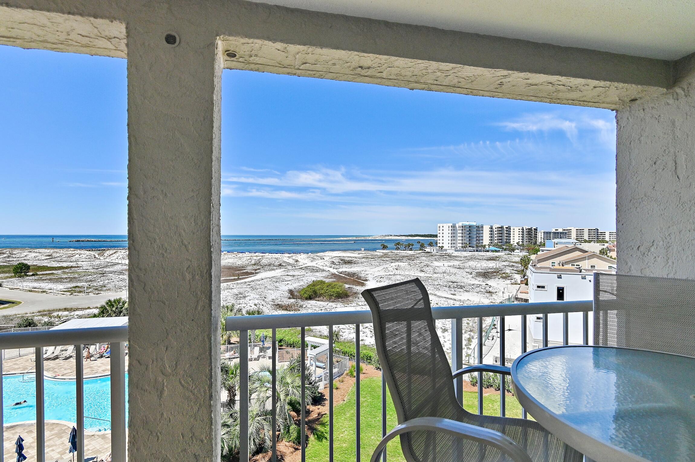 MAGNOLIA HOUSE - Residential