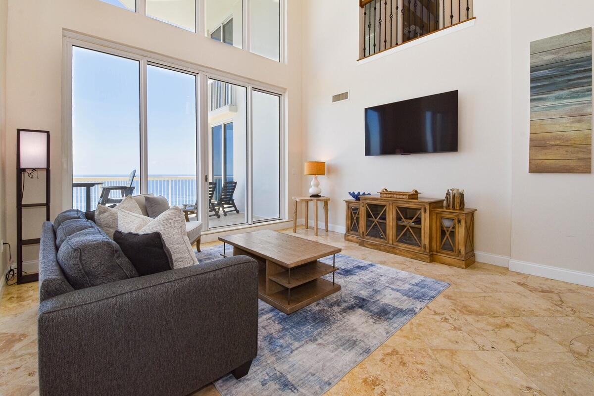 SILVER BEACH TOWERS - Residential