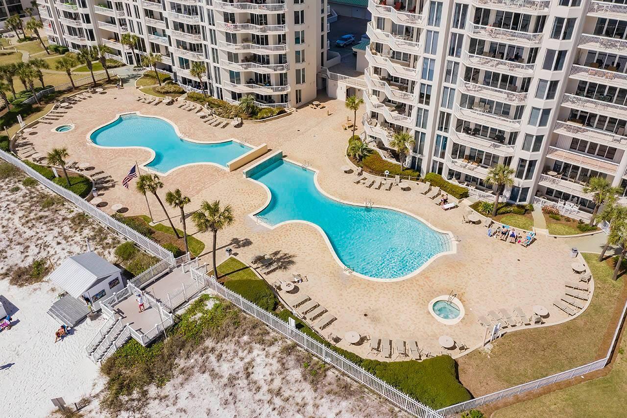 SILVER BEACH TOWERS - Residential