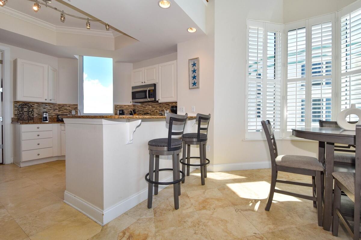 SILVER BEACH TOWERS - Residential