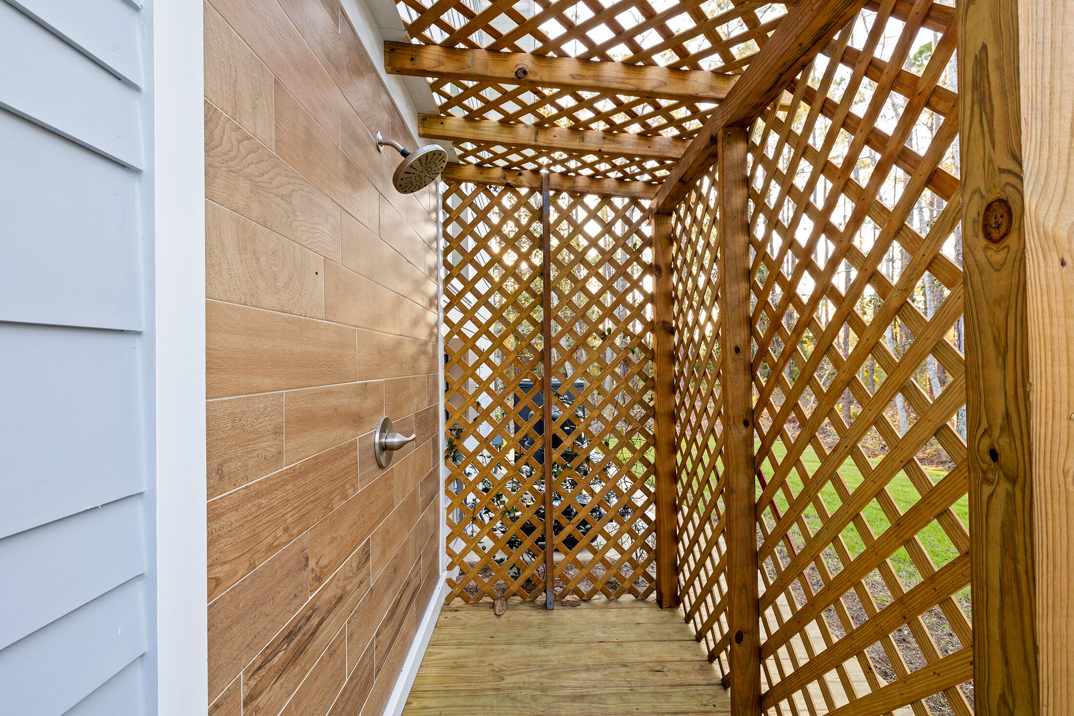 NONE / NO RECORDED SUBDIVISION - Residential