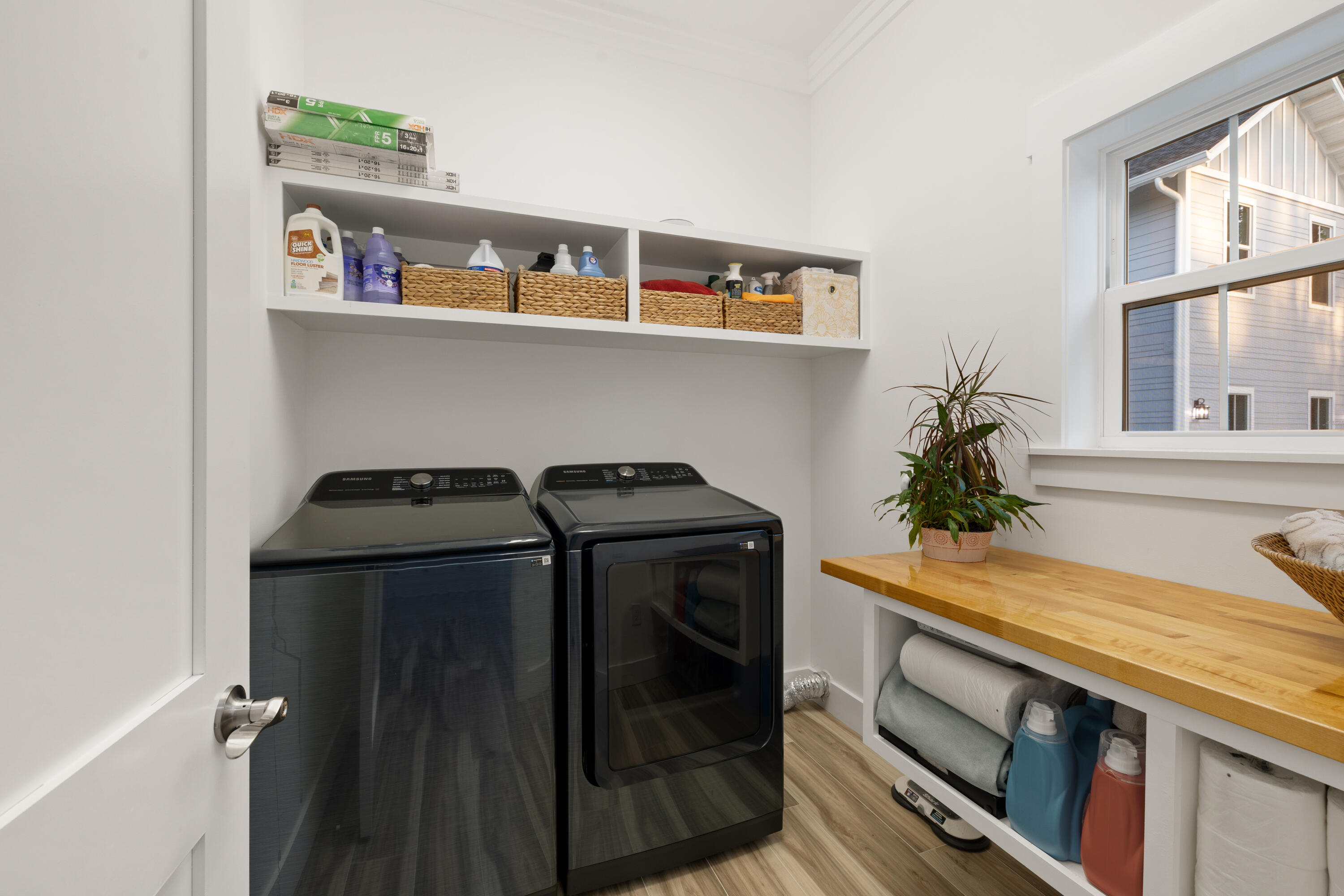 NONE / NO RECORDED SUBDIVISION - Residential