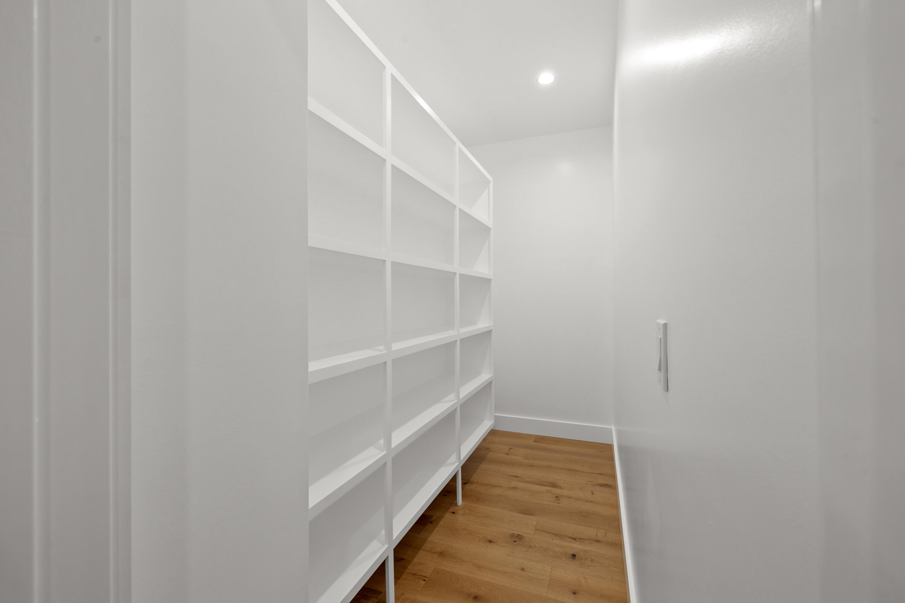 NONE / NO RECORDED SUBDIVISION - Residential