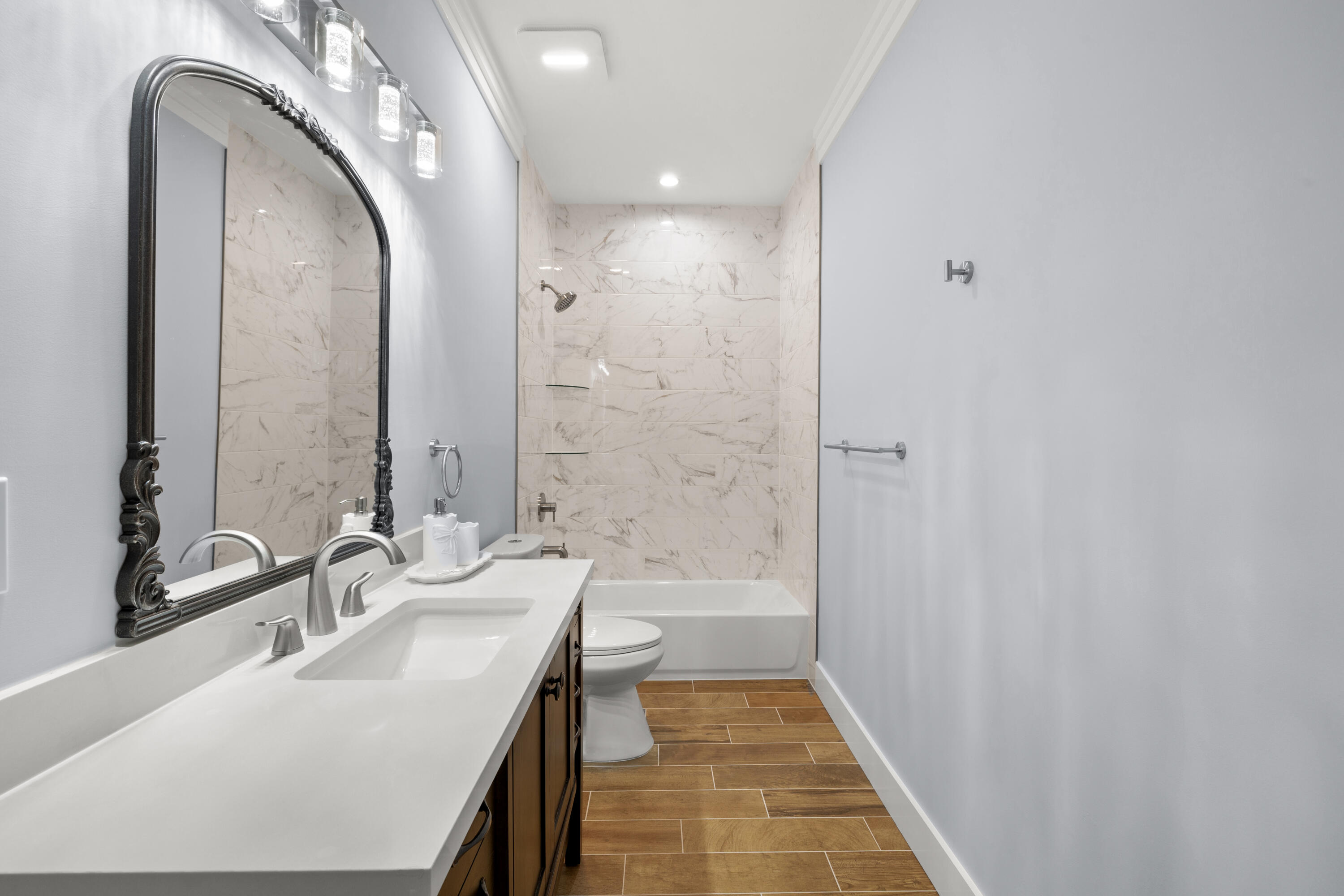 NONE / NO RECORDED SUBDIVISION - Residential