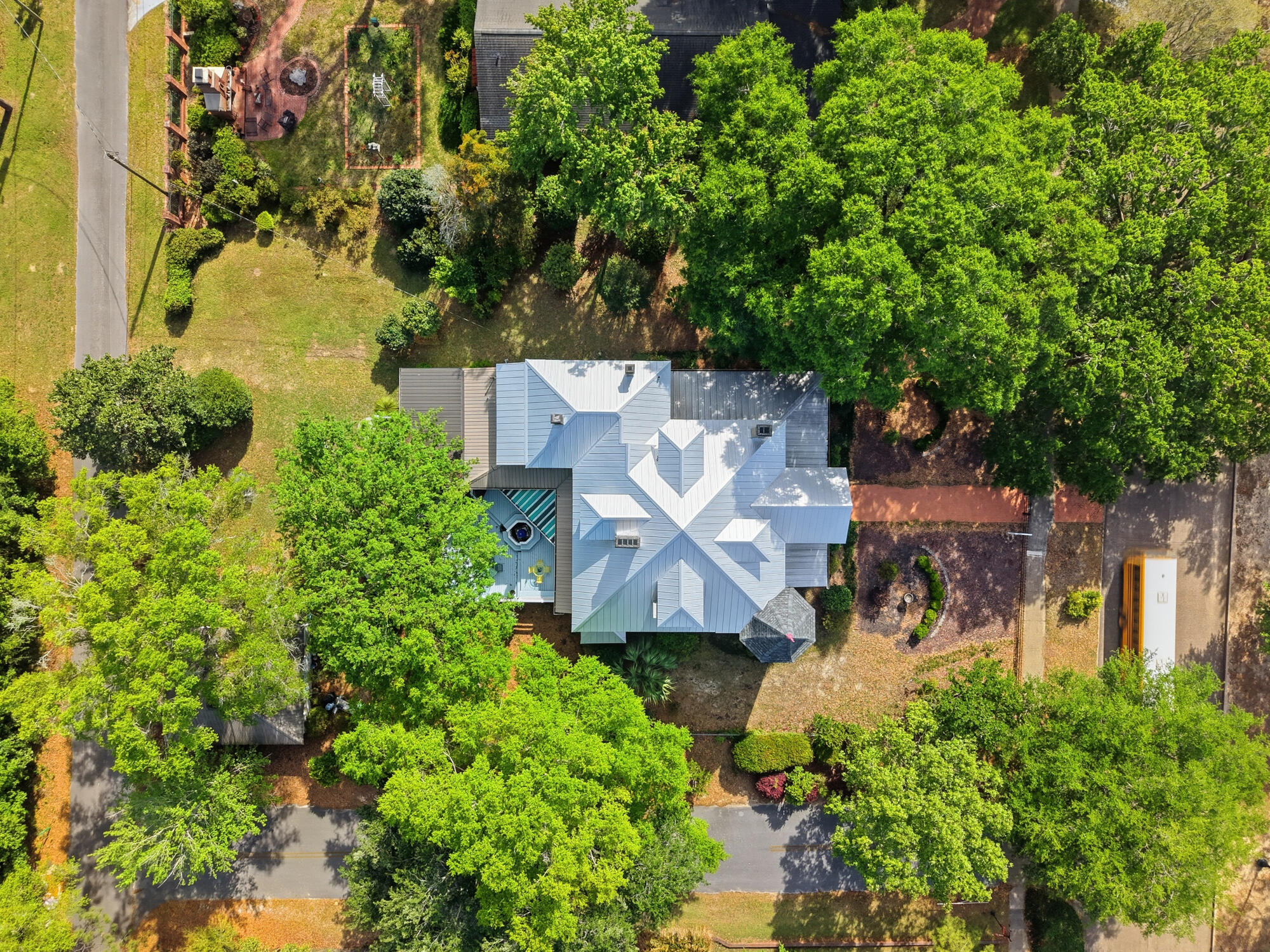 TOWN OF DEFUNIAK SPRINGS - Residential