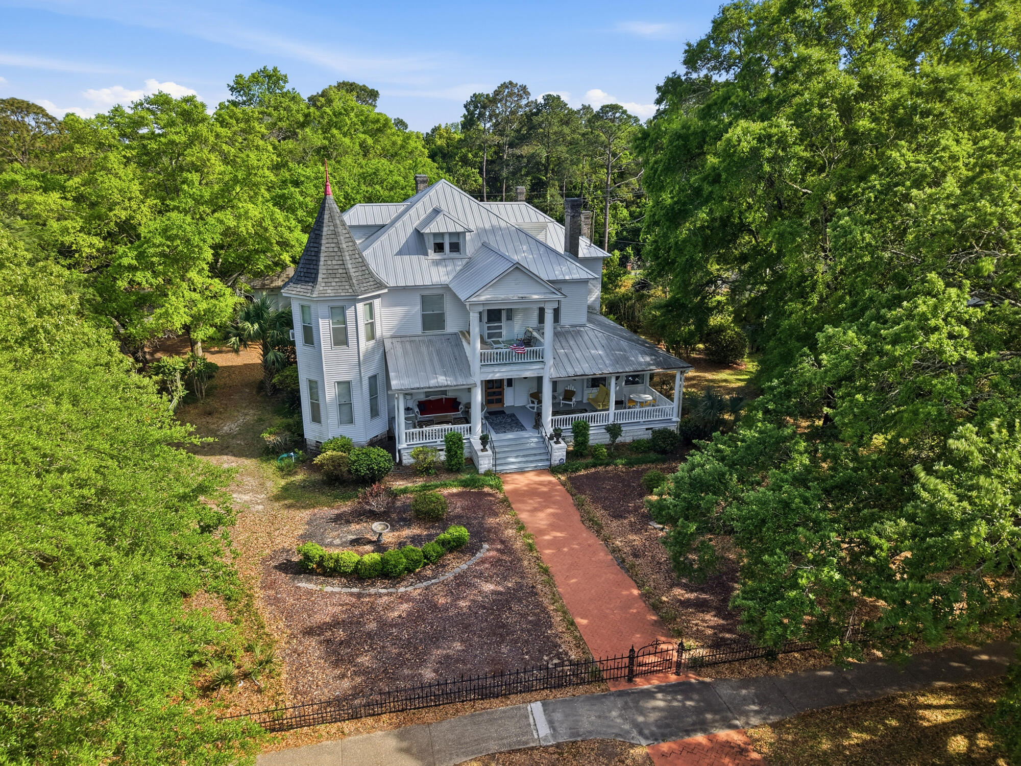 TOWN OF DEFUNIAK SPRINGS - Residential