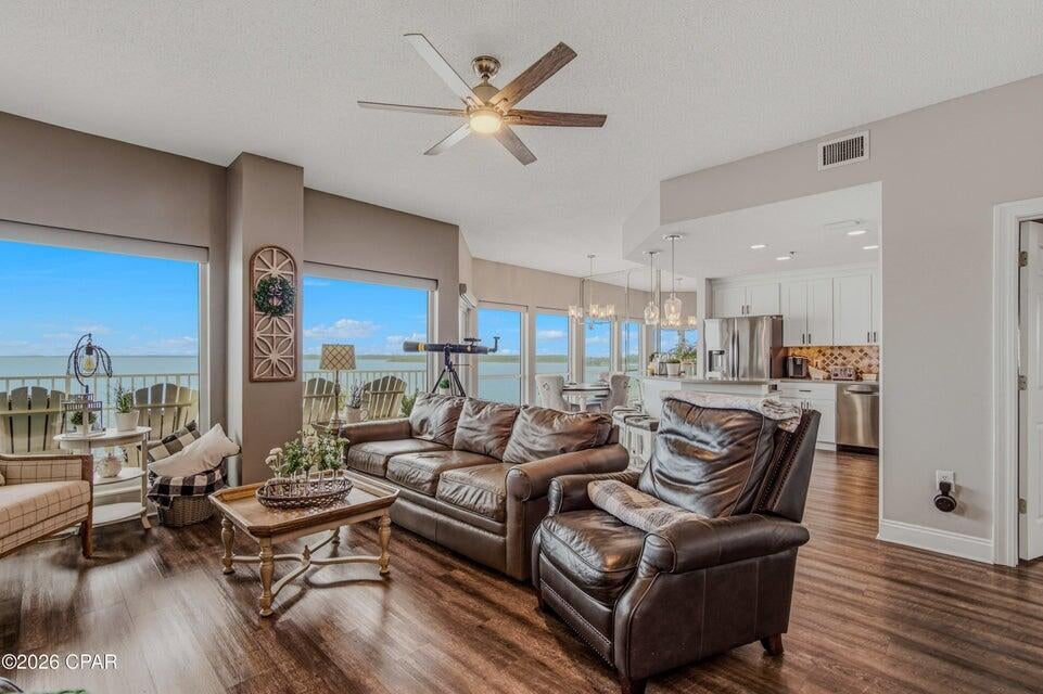 1600 Marina Bay Drive UNIT 606